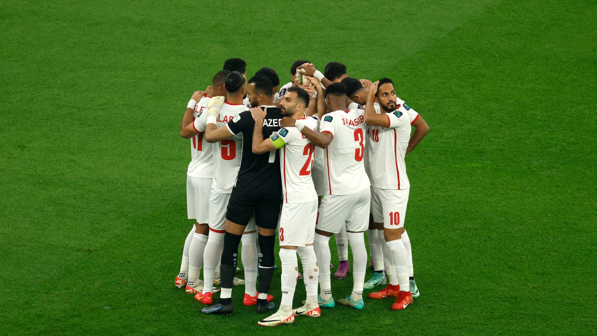 تشكيلة نشامى الأردن في مواجهة منتخب عمان