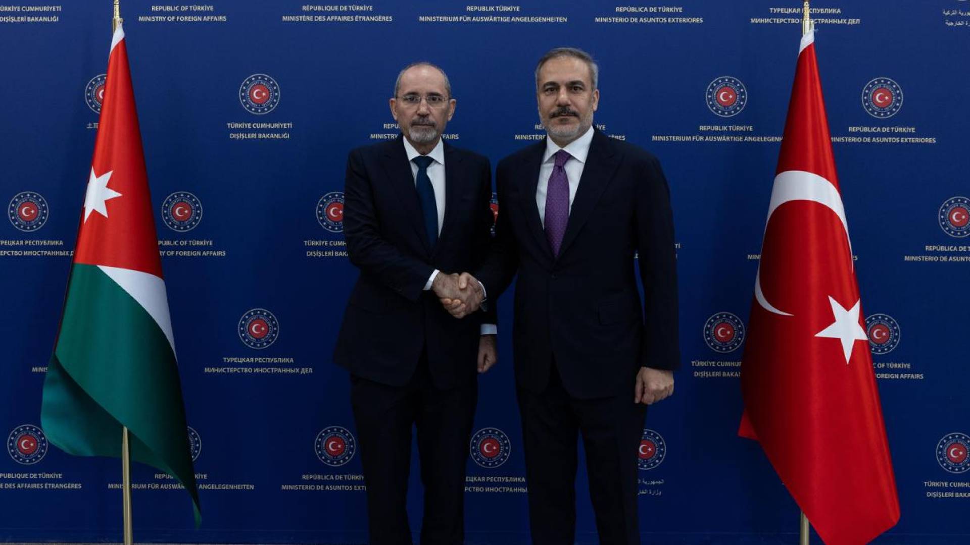 الصفدي ونظيره التركي