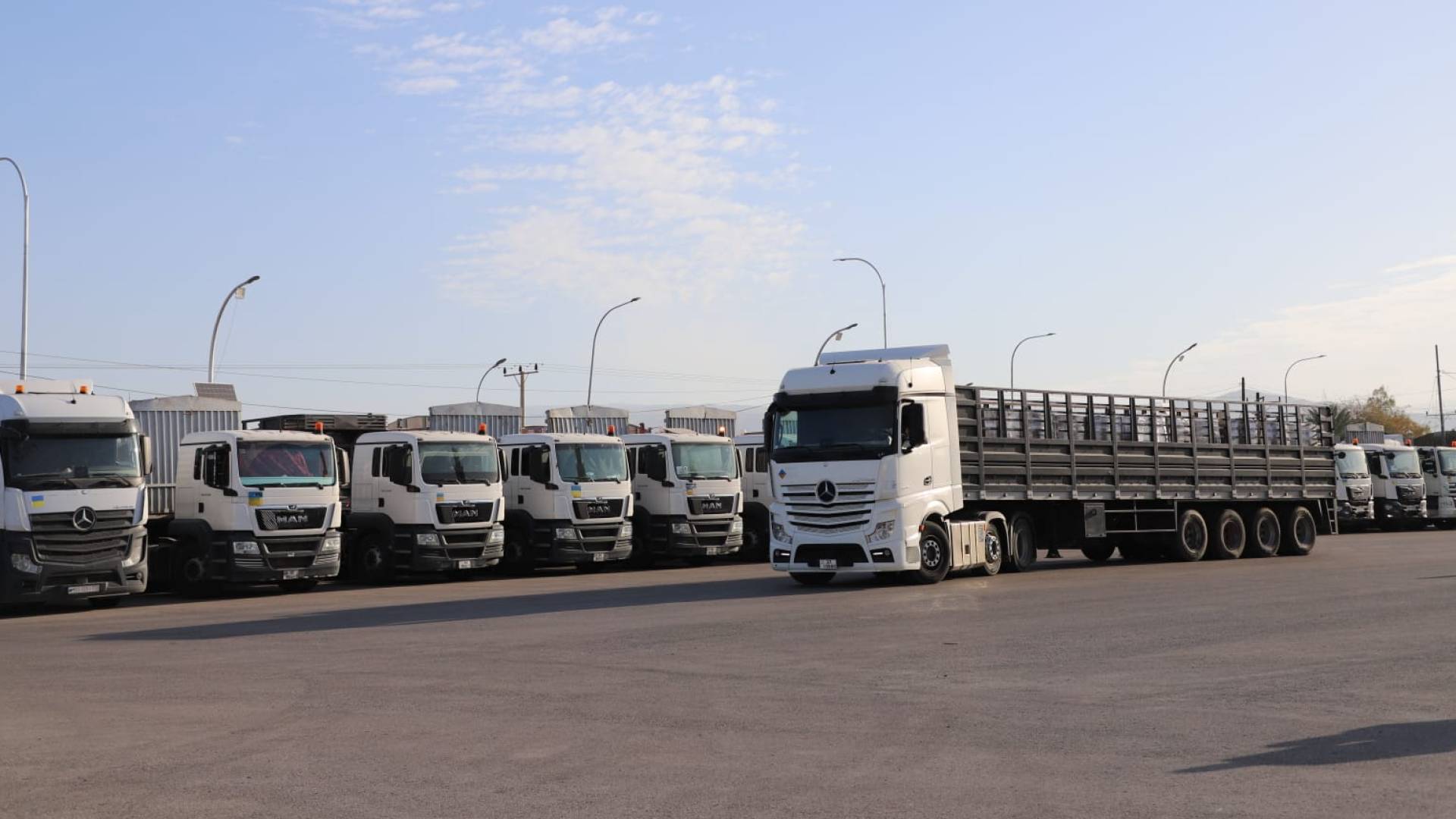 شاحنات مساعدات أردنية - أرشيفية