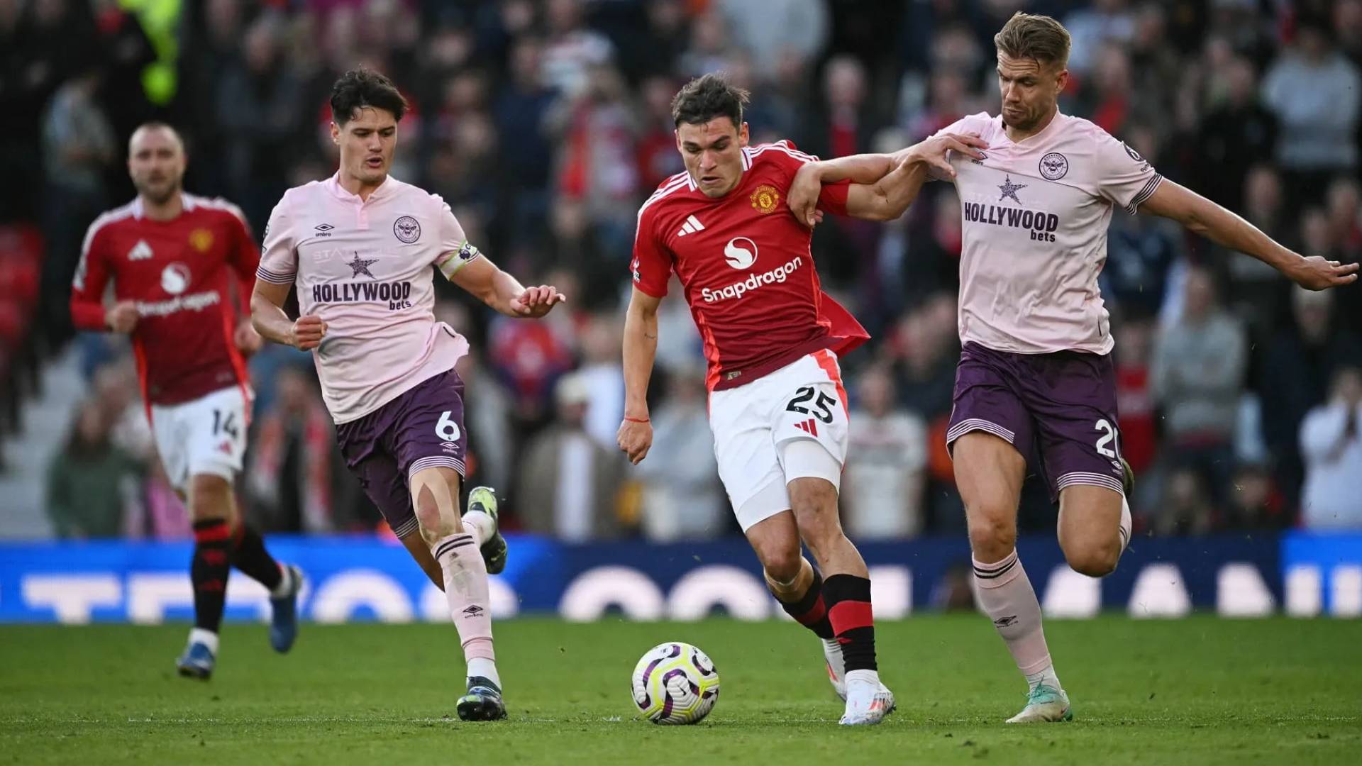 من مباراة سابقة لمانشستر يونايتد