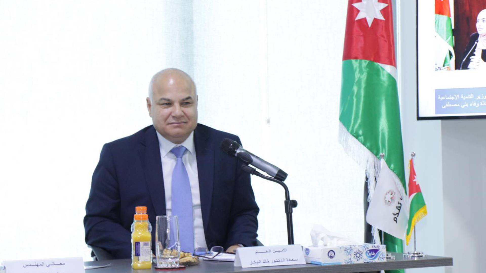 وزير العمل الدكتور خالد البكار
