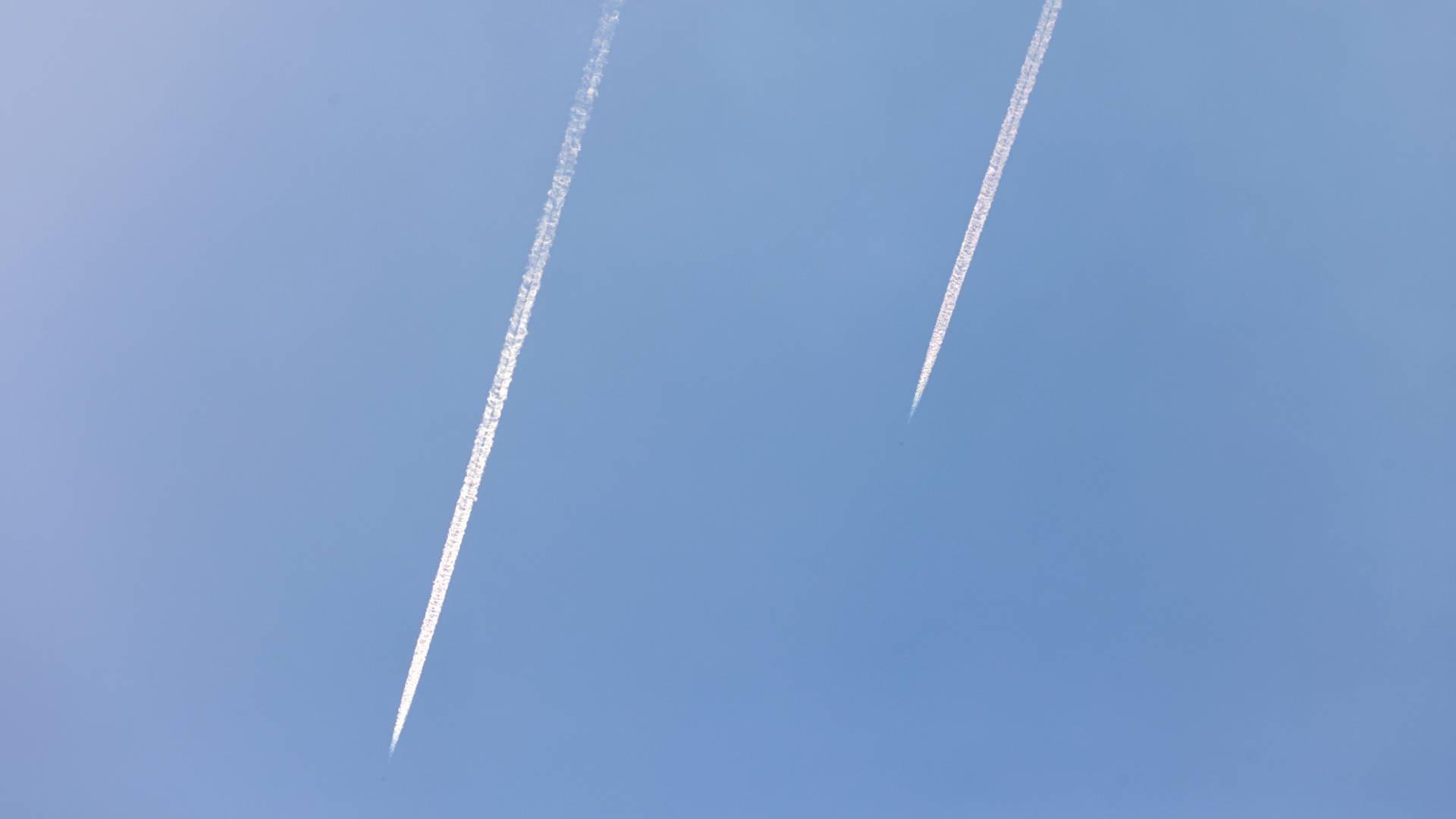 صواريخ من لبنان