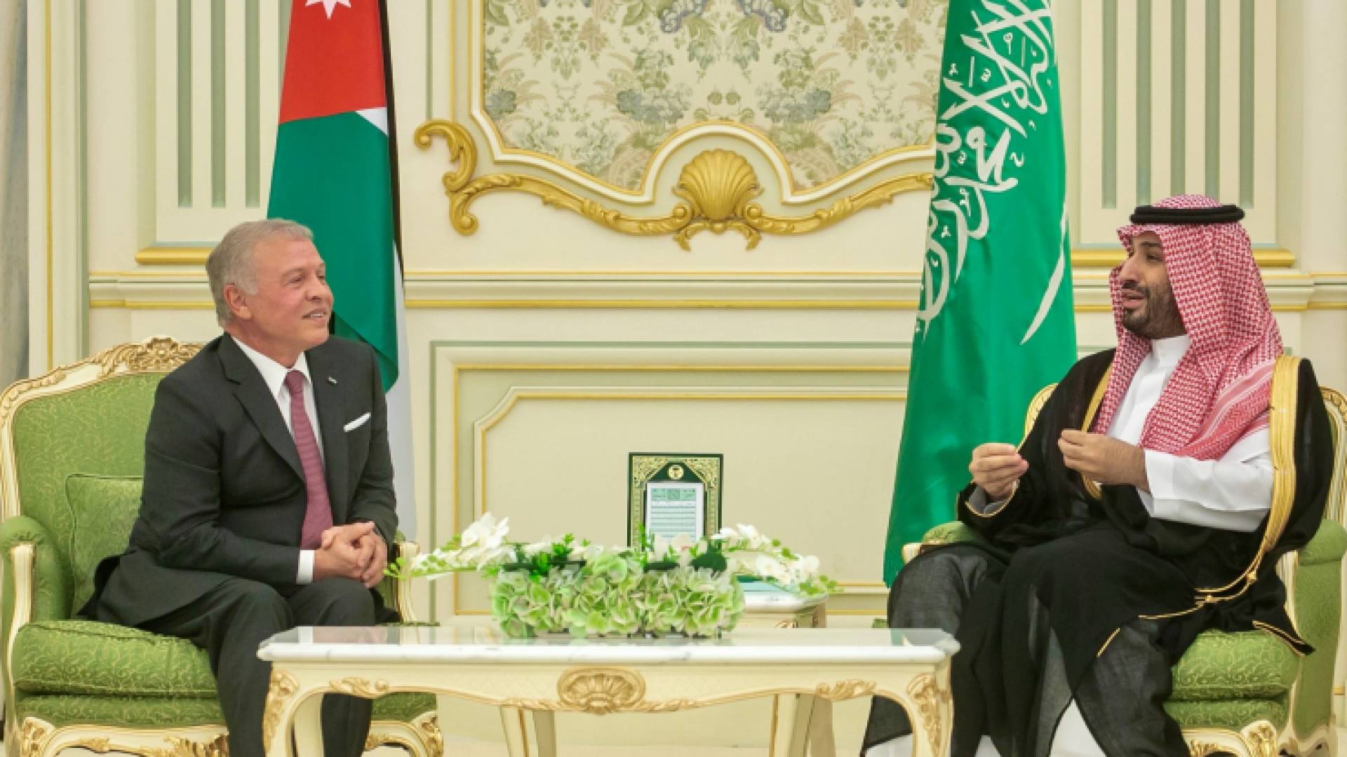 الملك وولي العهد السعودي يبحثان في الرياض العلاقات الثنائية وتطورات المنطقة