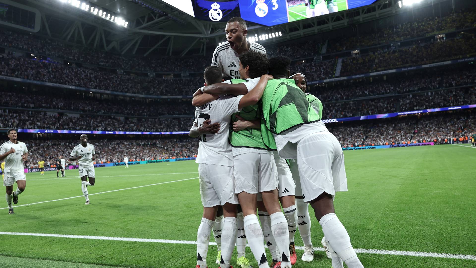 ريال مدريد خلال مباراة المرحلة الثالثة من دوري أبطال أوروبا لكرة القدم