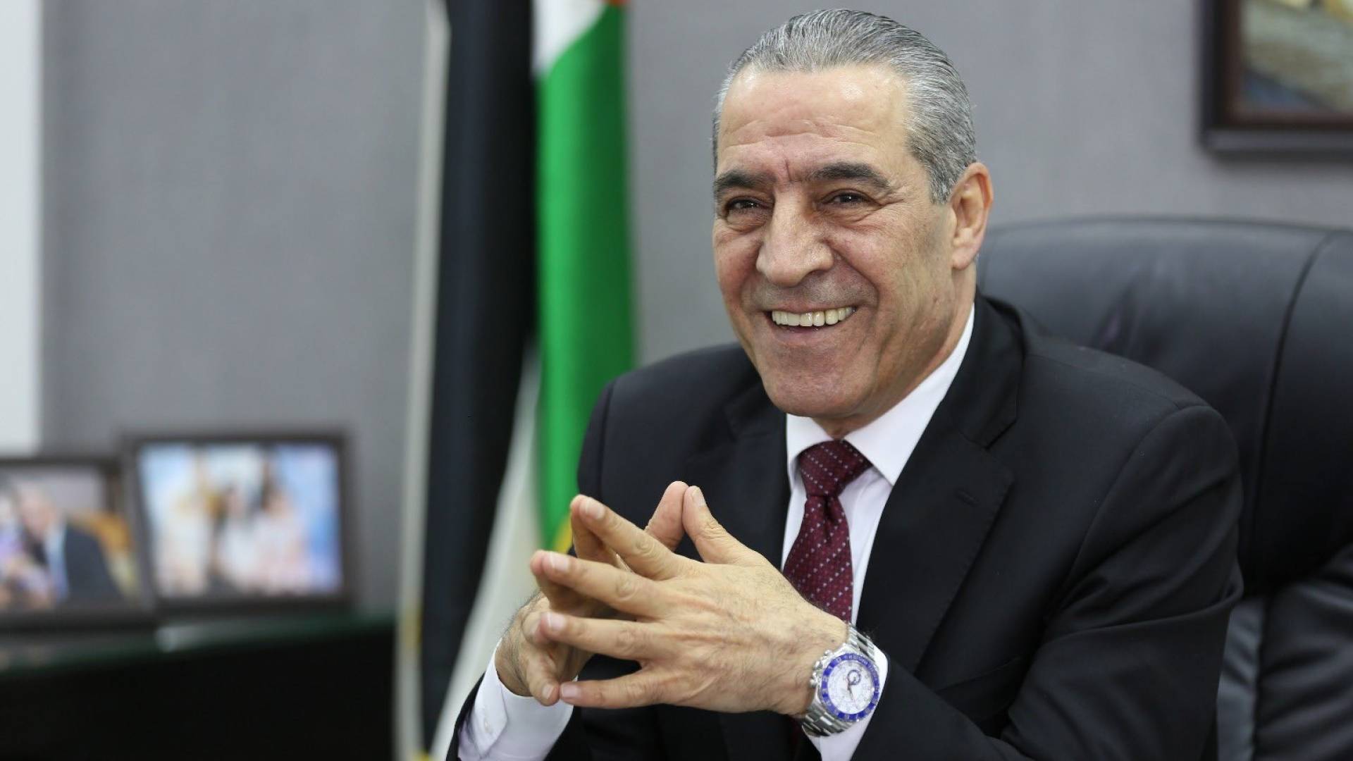 حسين الشيخ: تلقيت اتصالا من وزير خارجية قطر