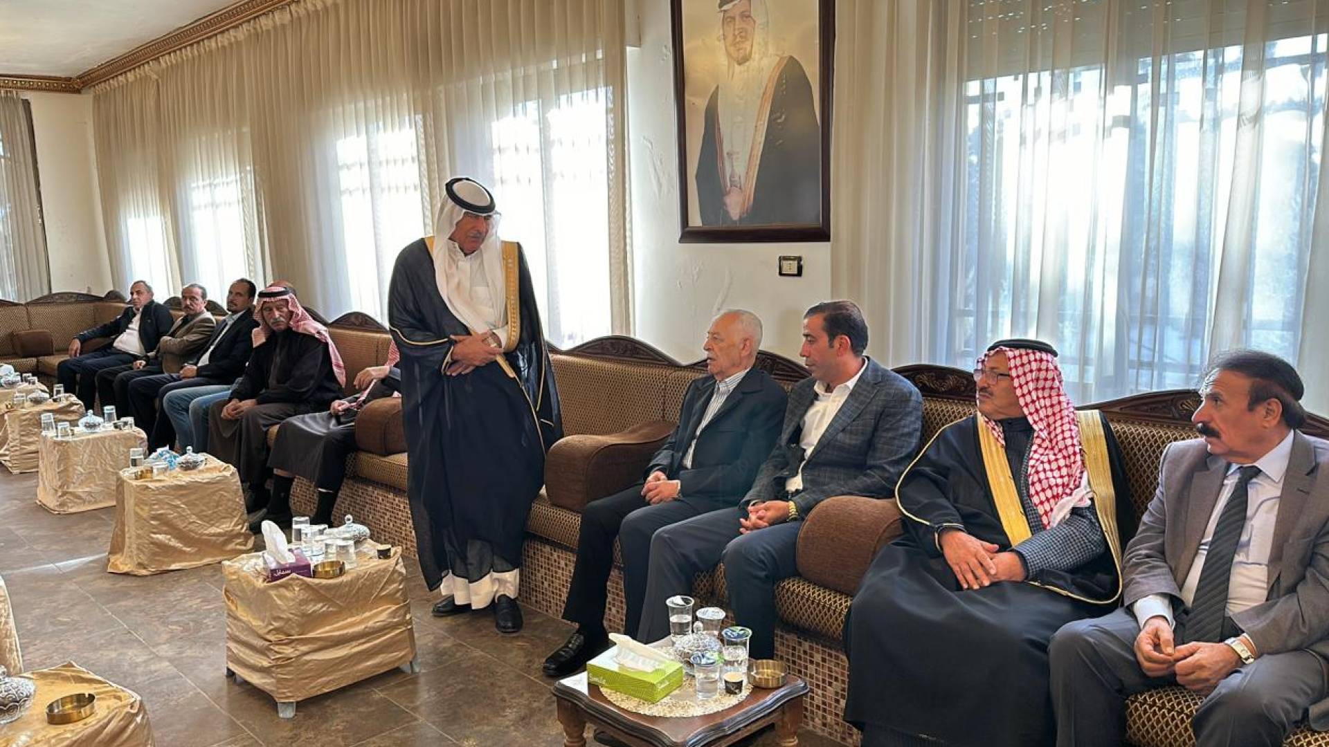 مندوبا عن الملك وولي العهد.... العيسوي يعزي العميان والشوابكة