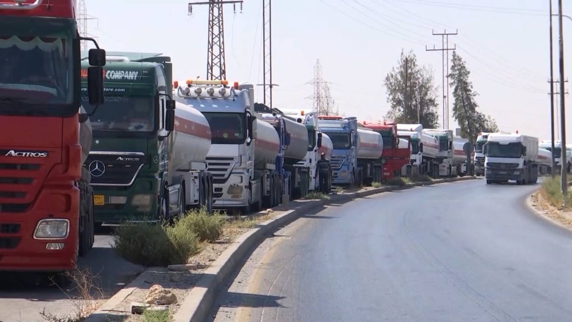 وقفة احتجاجية رفضا لقرار حصر توزيد الدوائر الحكومية بالسولار بالشركات التسويقية