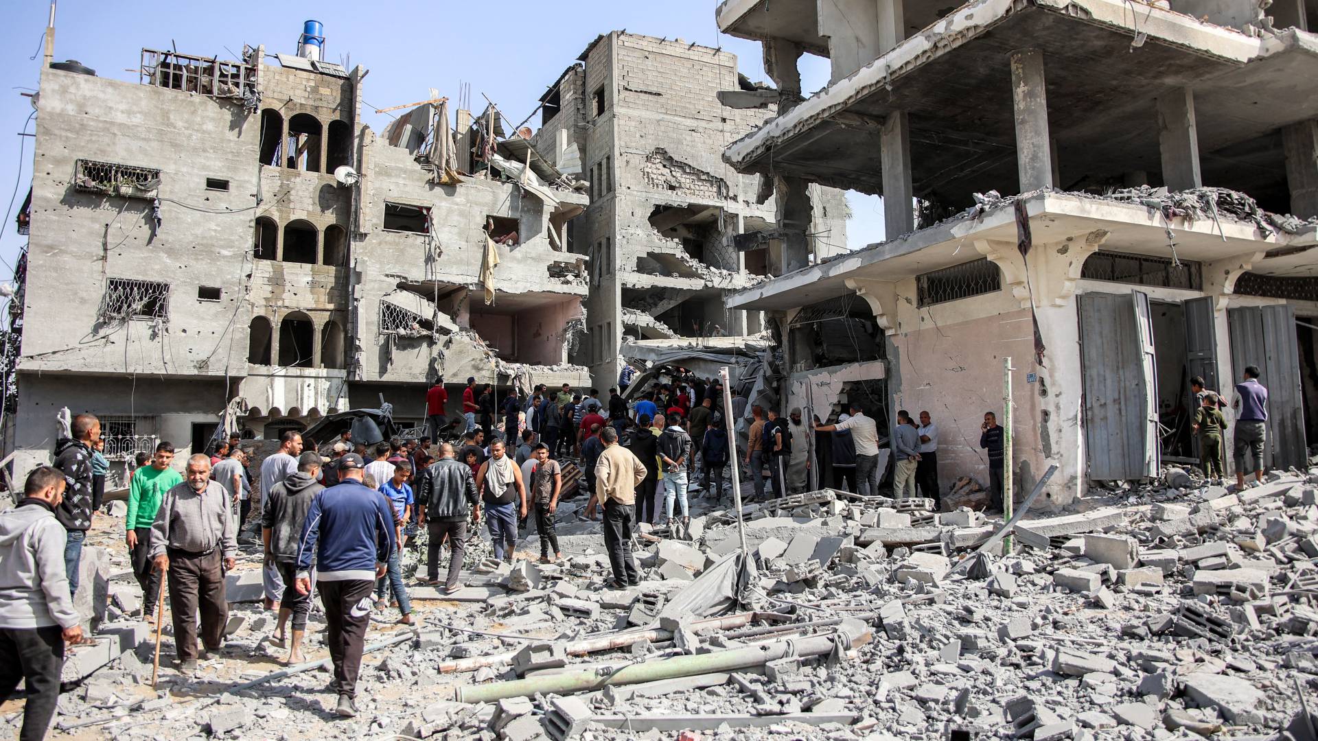 قوات الاحتلال تستهدف منازل في غزة