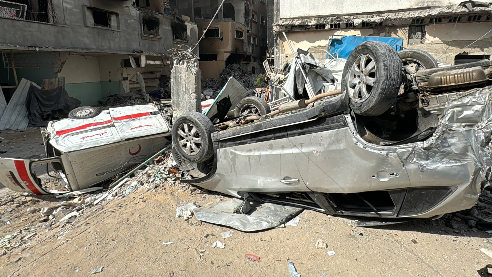 استهداف سيارات الإسعاف في قطاع غزة