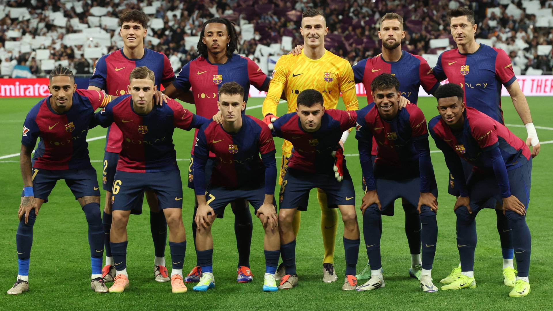 فليك يرفض تمديد إجازة لاعبي برشلونة رغم الفوز الكبير في الكلاسيكو