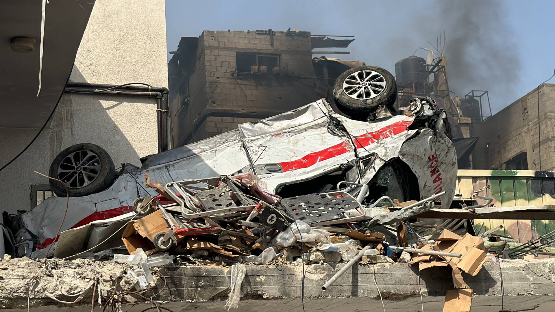 استهداف سيارة إسعاف في قطاع غزة