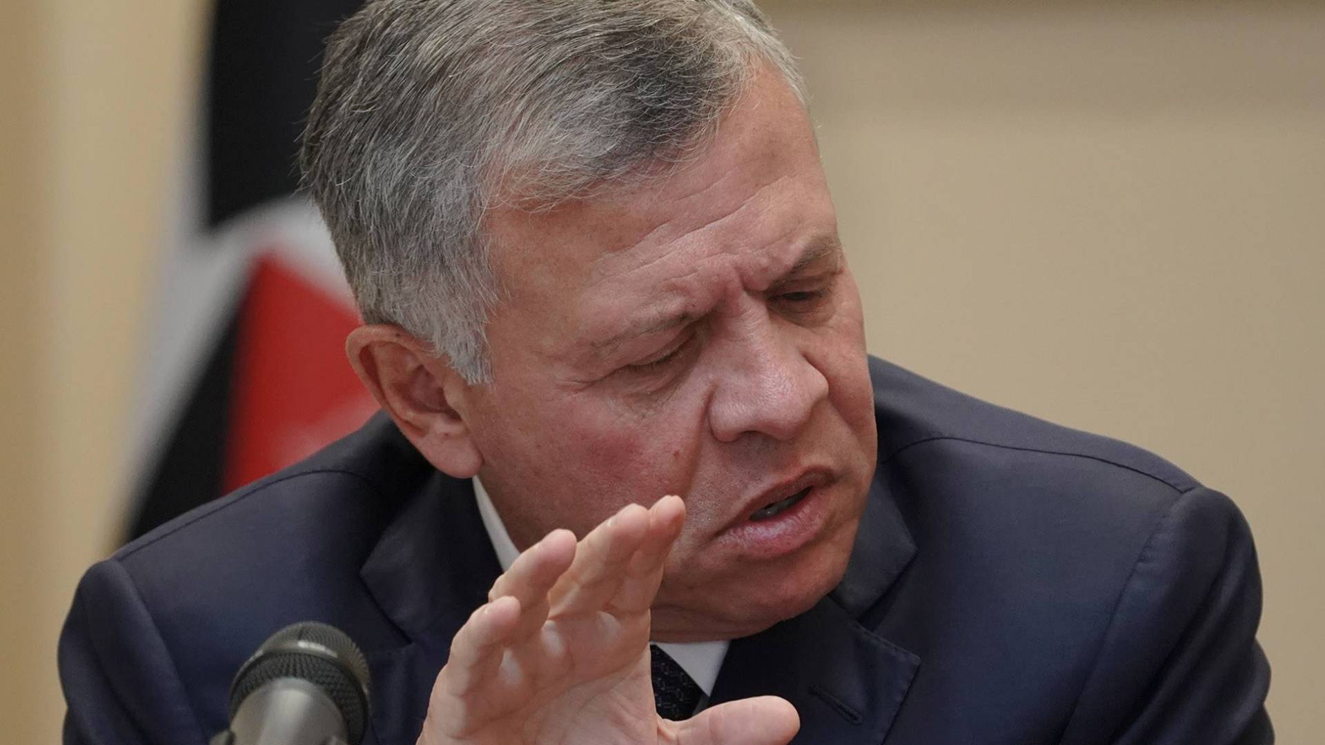 الملك لأمين عام "الناتو": التهدئة بالمنطقة تتطلب جهدا دوليا فاعلا لوقف إطلاق النار في غزة ولبنان