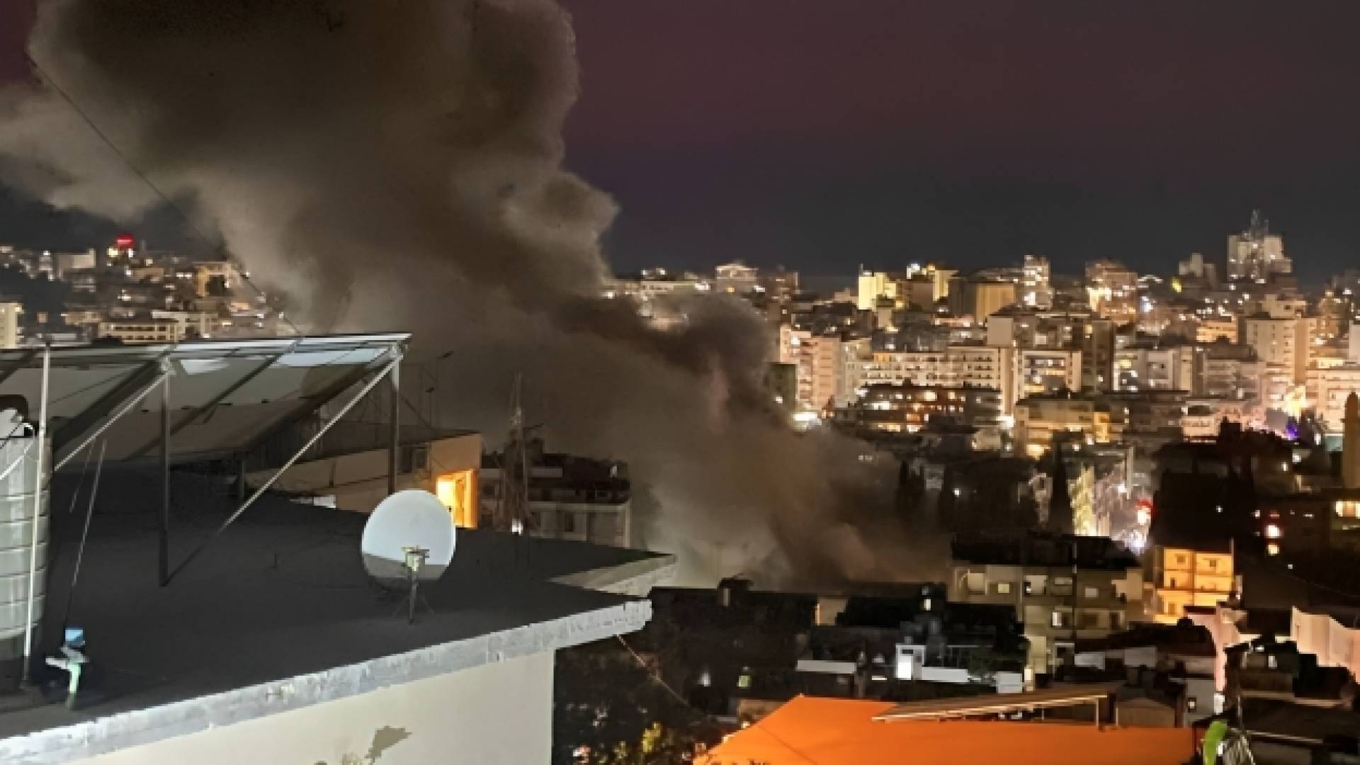 شهداء وجرحى بغارات استهدفت حارة صيدا في جنوب لبنان