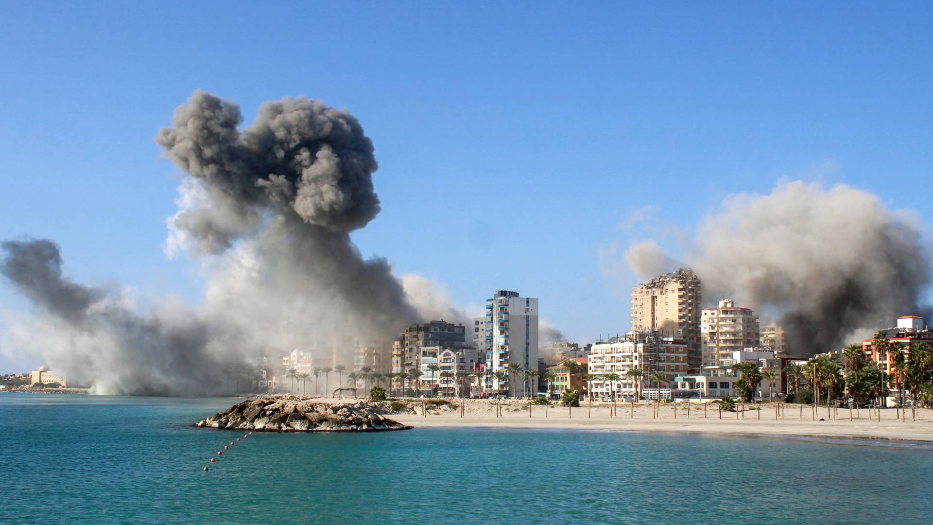 قصف يستهدف مناطق في لبنان