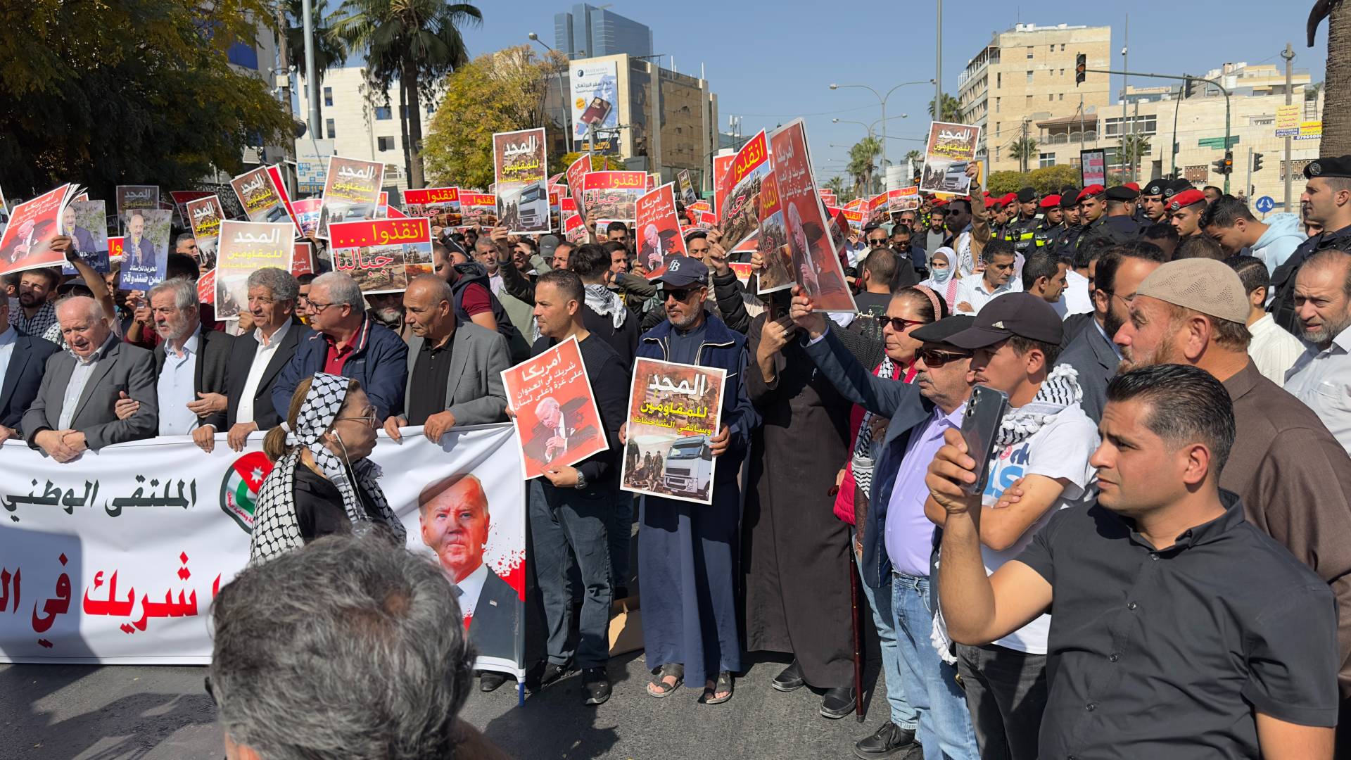 مشاركون بمسيرات تضامنية مع غزة ولبنان