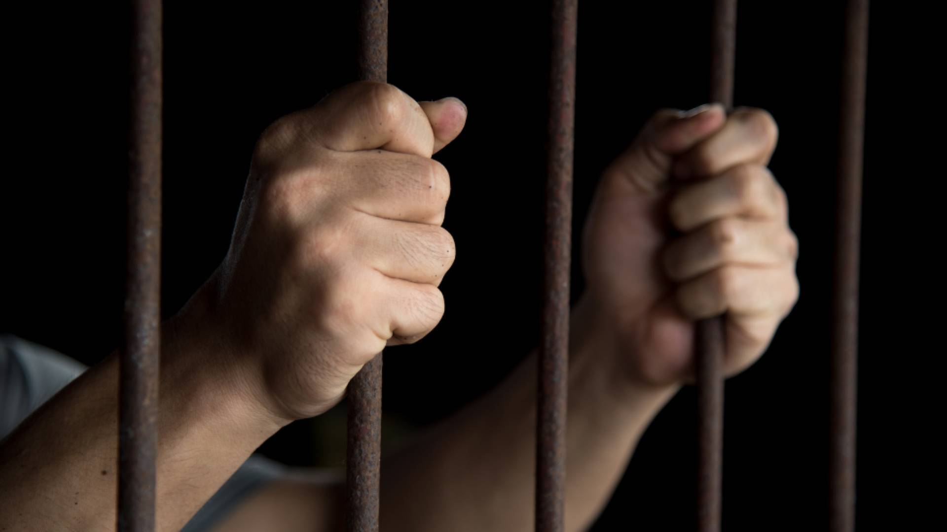 حبس شخص استولى على مركبة بطريقة "هوليودية" في الأردن