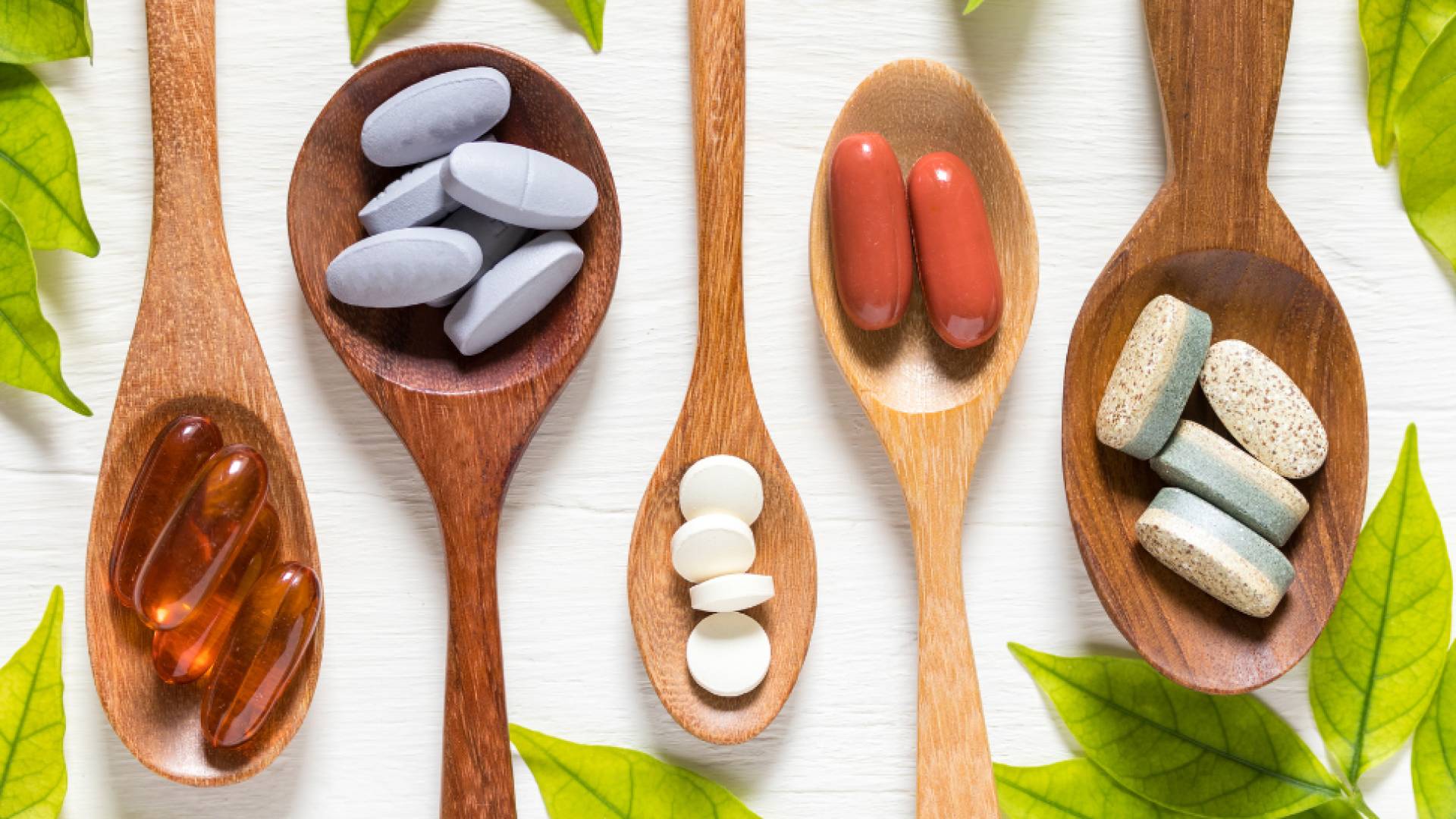 فيتامينات ومعادن أساسية لكبار السن لتعزيز الصحة