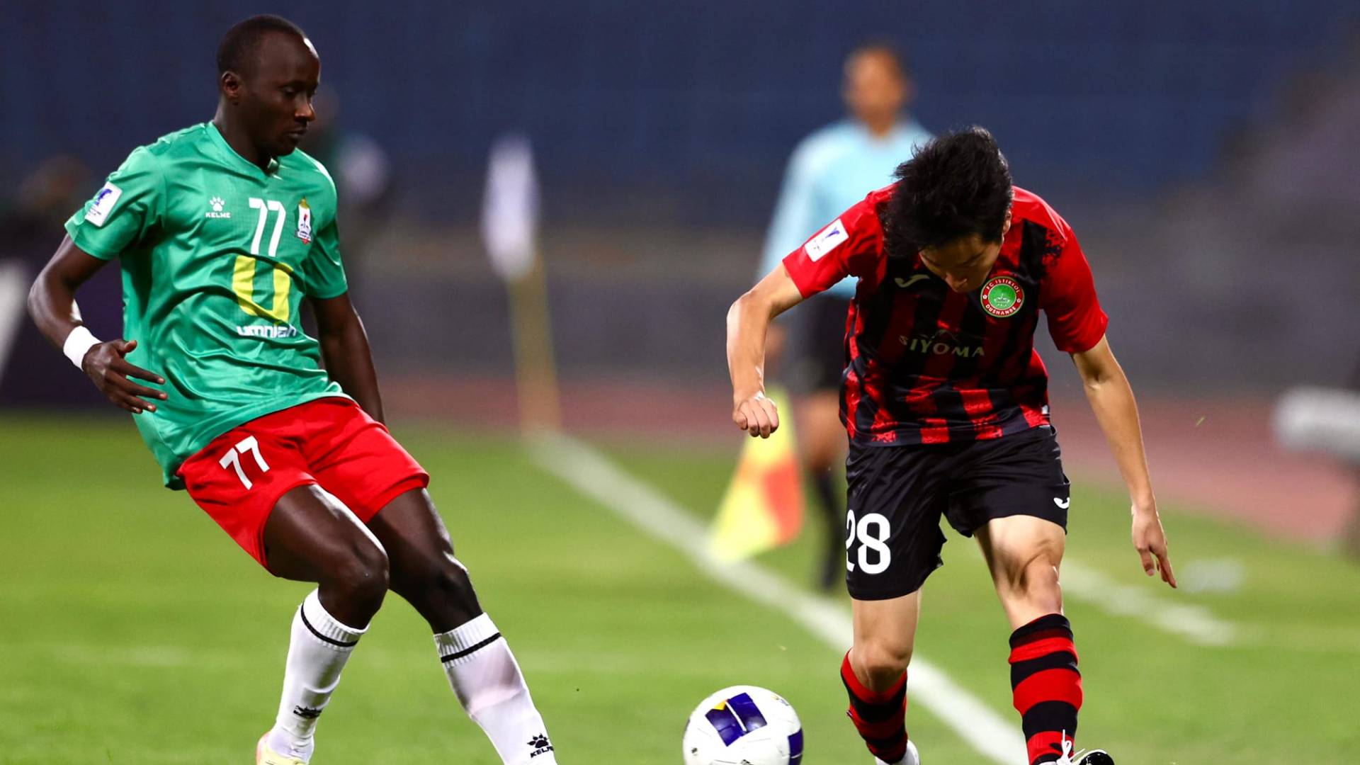 جانب من مباراة الوحدات واستقلال دوشنبة