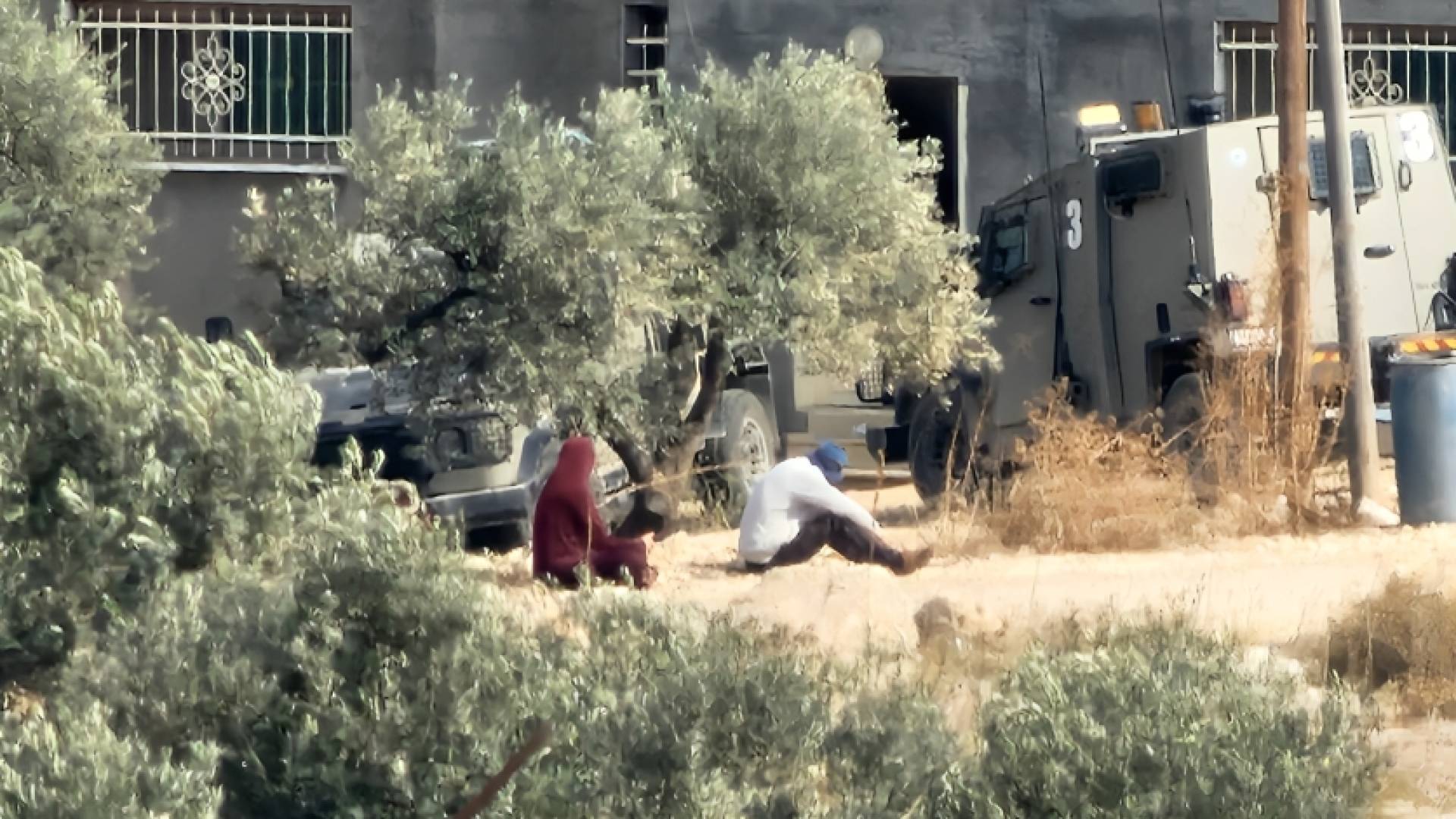 استخدام فلسطينيين كدروع بشرية في طوباس