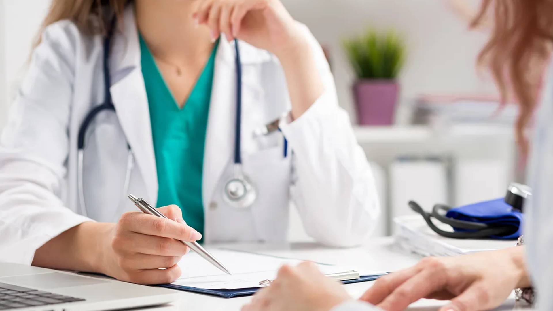 رفع أجر كشفية الطبيب العام بنسبة 100% في الأردن اعتبارا من السبت.. تفاصيل