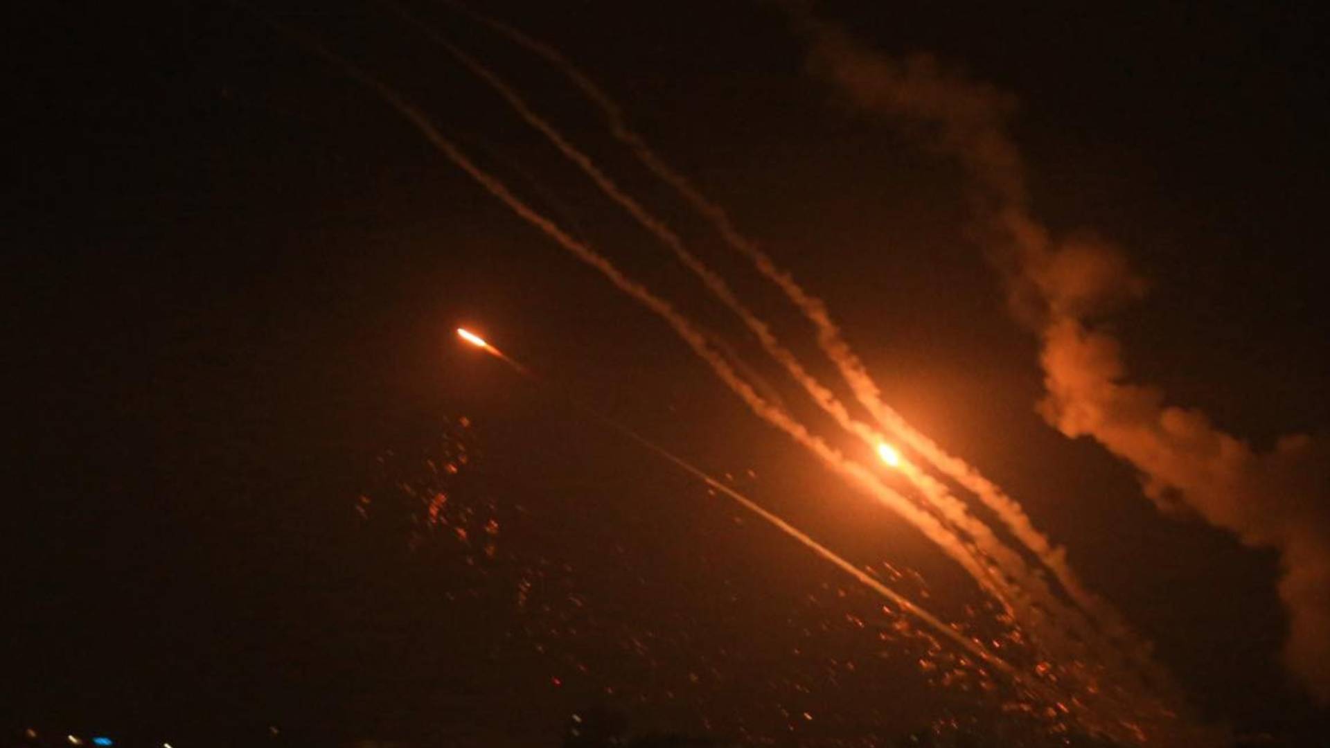 رشقة صاروخية "أرشيفية"