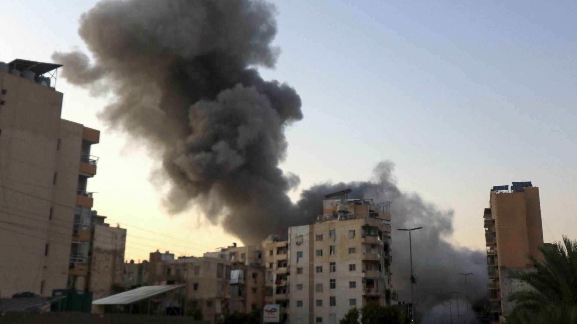 الاحتلال يشن غارات على الضاحية الجنوبية لبيروت