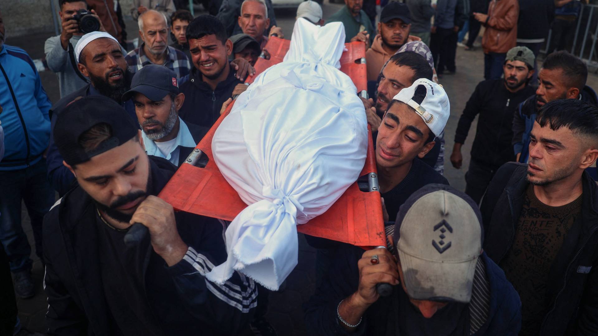 الأورومتوسطي: الاحتلال ينفذ إعدامات ميدانية في شمال غزة