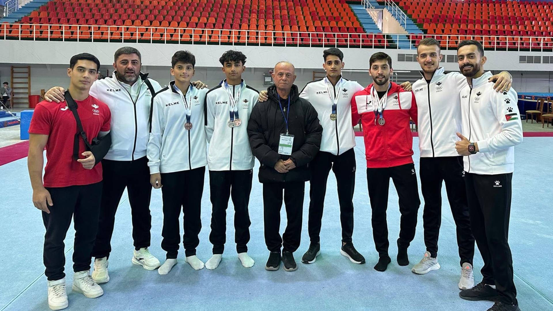 لاعبو المنتخب الوطني