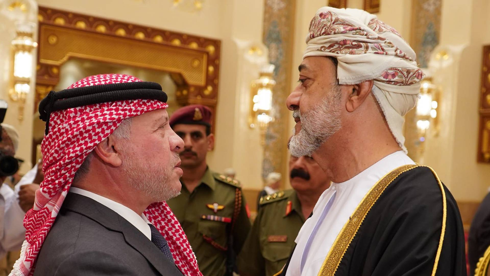 الملك وسلطان عمان
