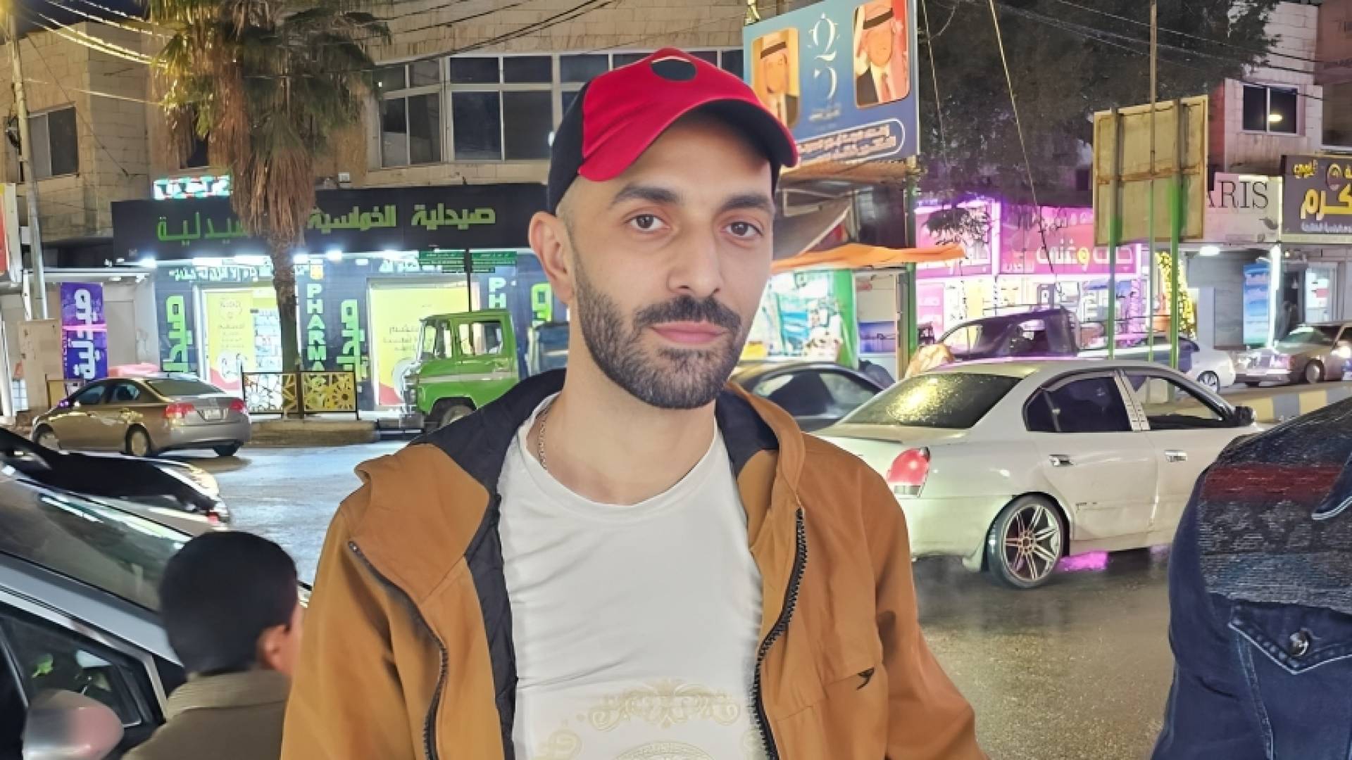 الصحفي عمير غرايبة