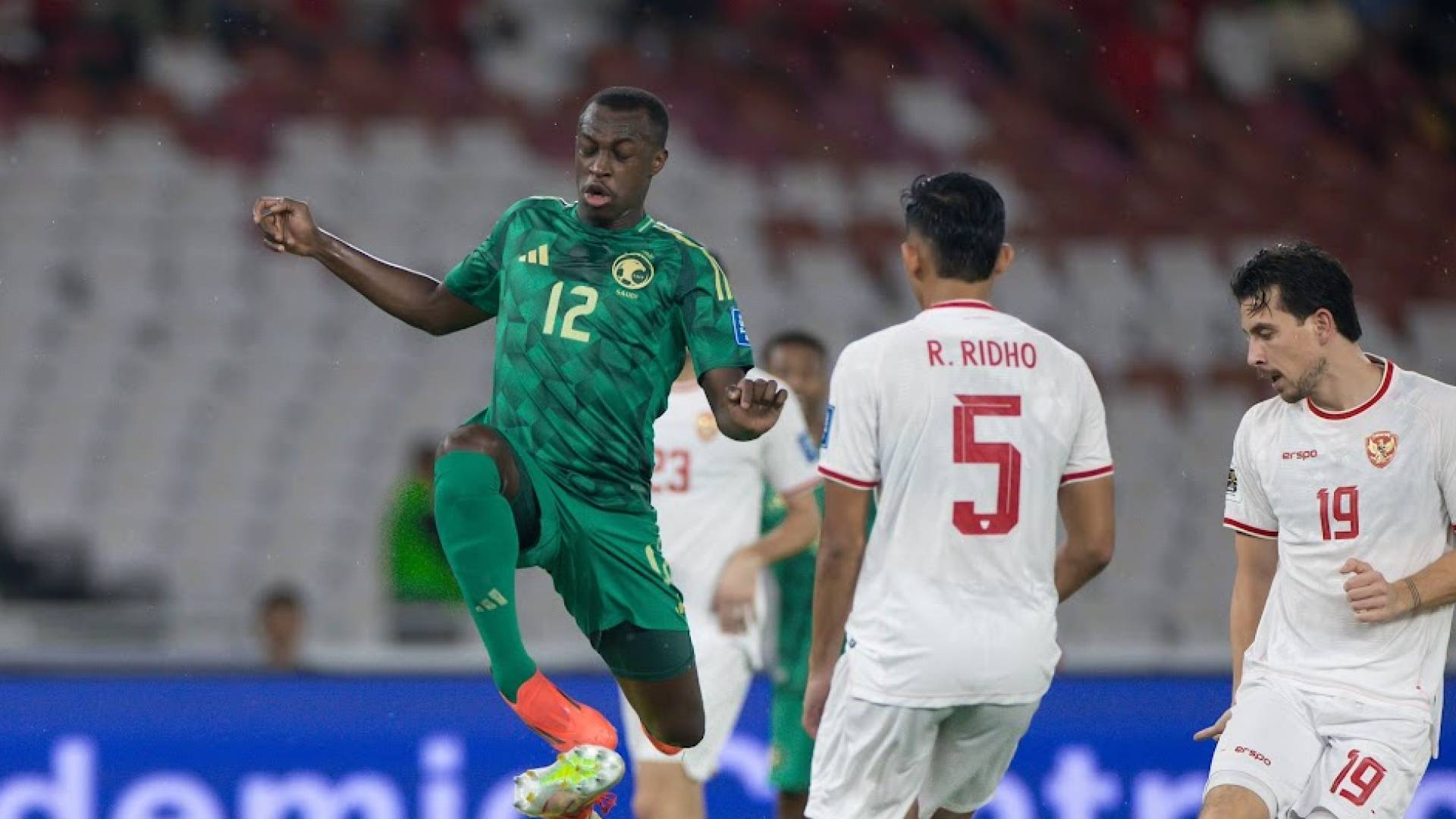 جانب من مباراة المنتخب السعودي ضد المنتخب الاندونيسي