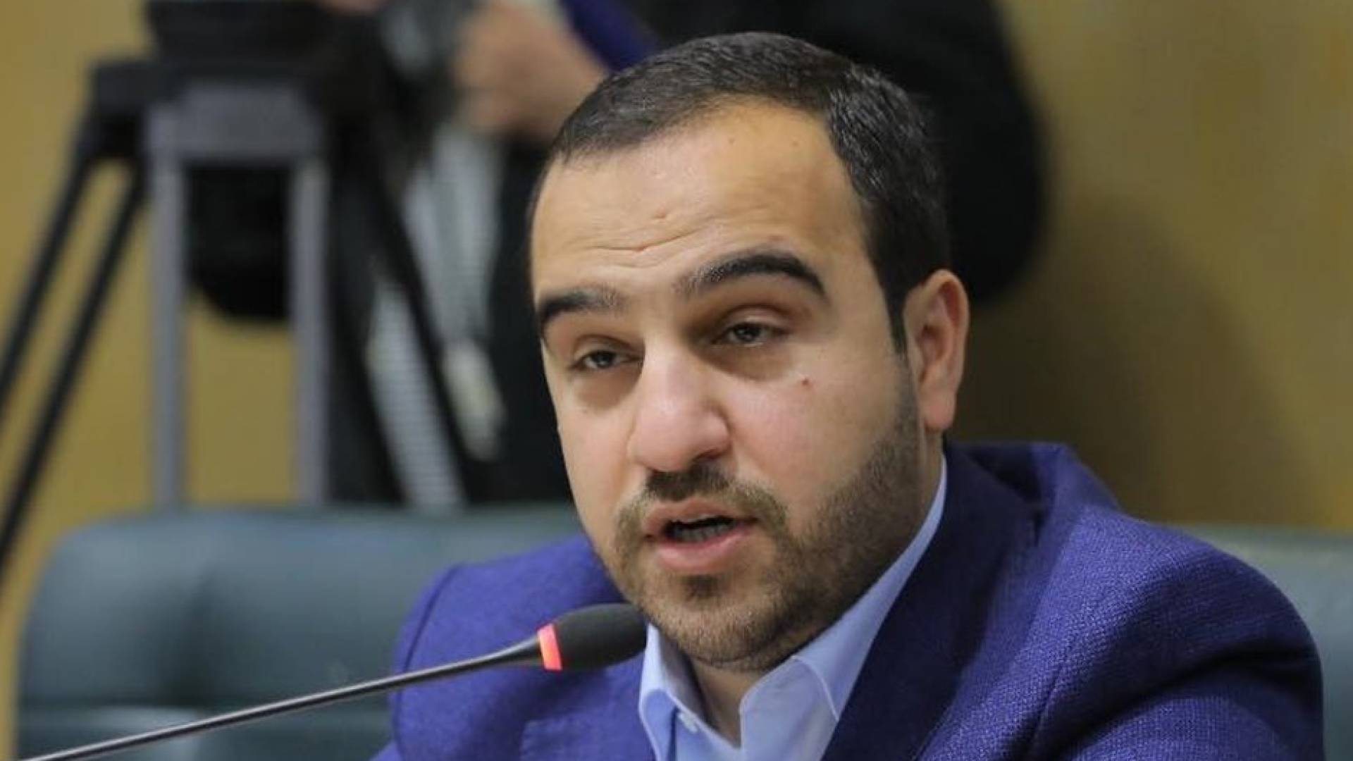 النائب السابق عماد العدوان