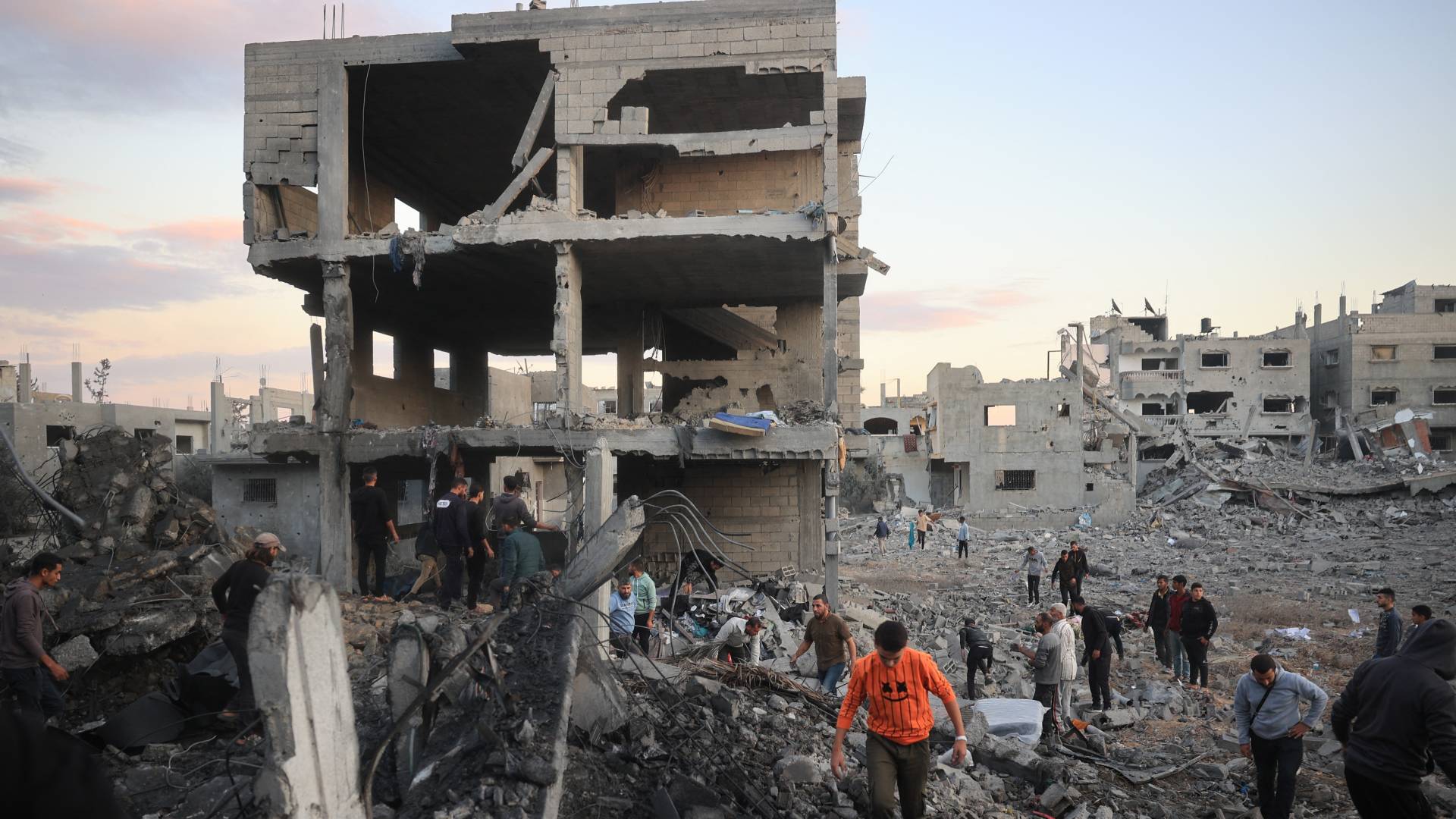 قصف منازل الفلسطينيين في قطاع غزة