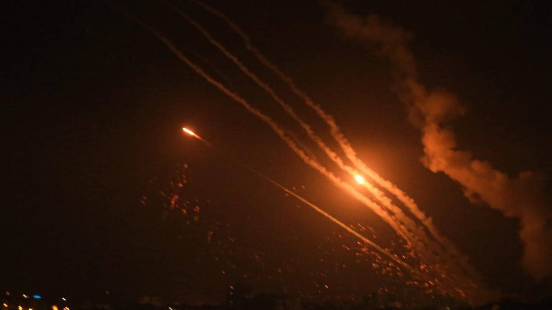 رشقات صاروخية