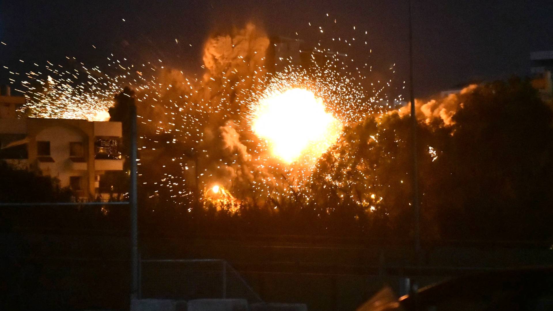 غارة للاحتلال تستهدف بيروت