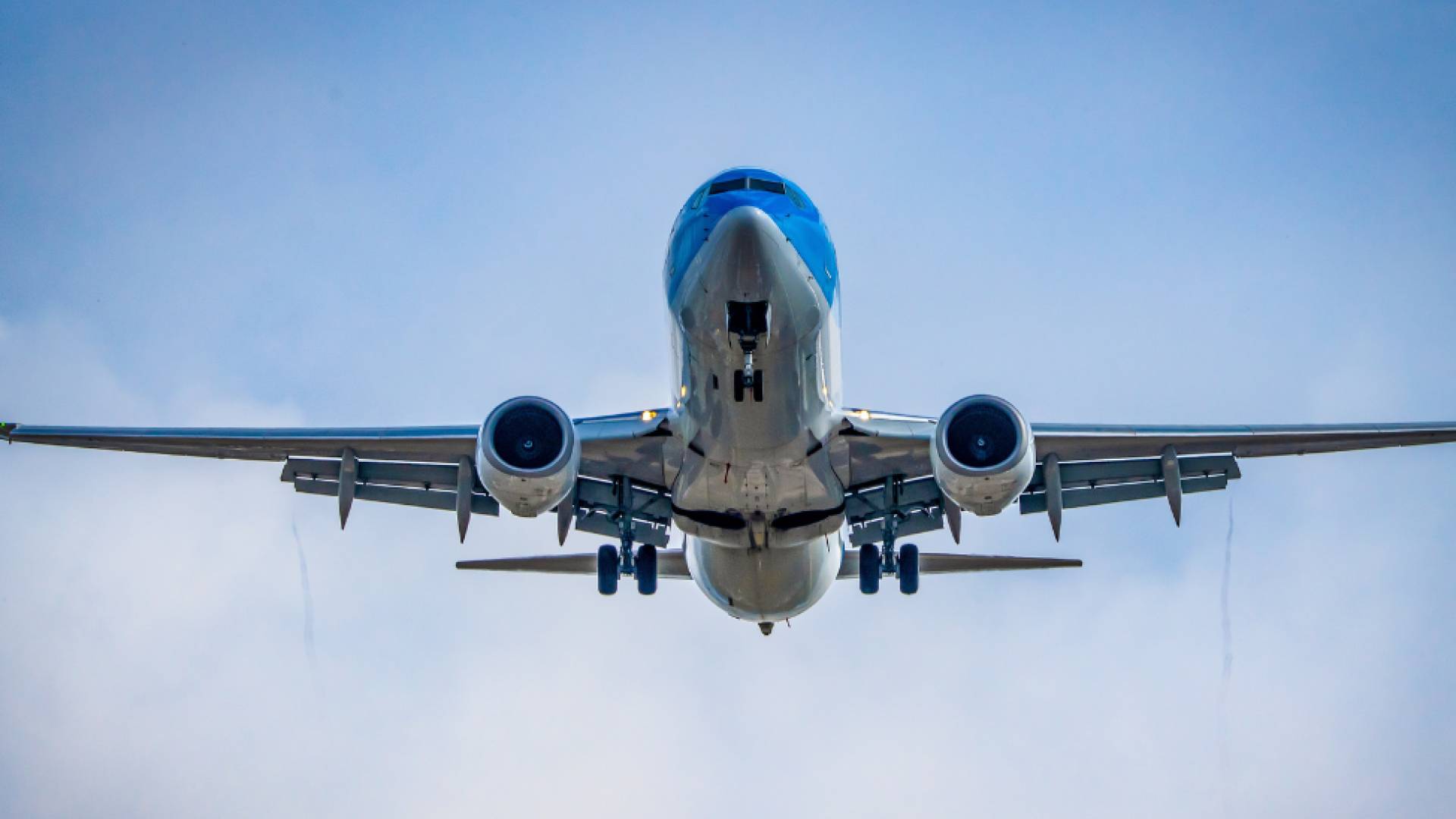 "الطيران المدني": إجراء تقييم لإعادة تشغيل الرحلات إلى بيروت