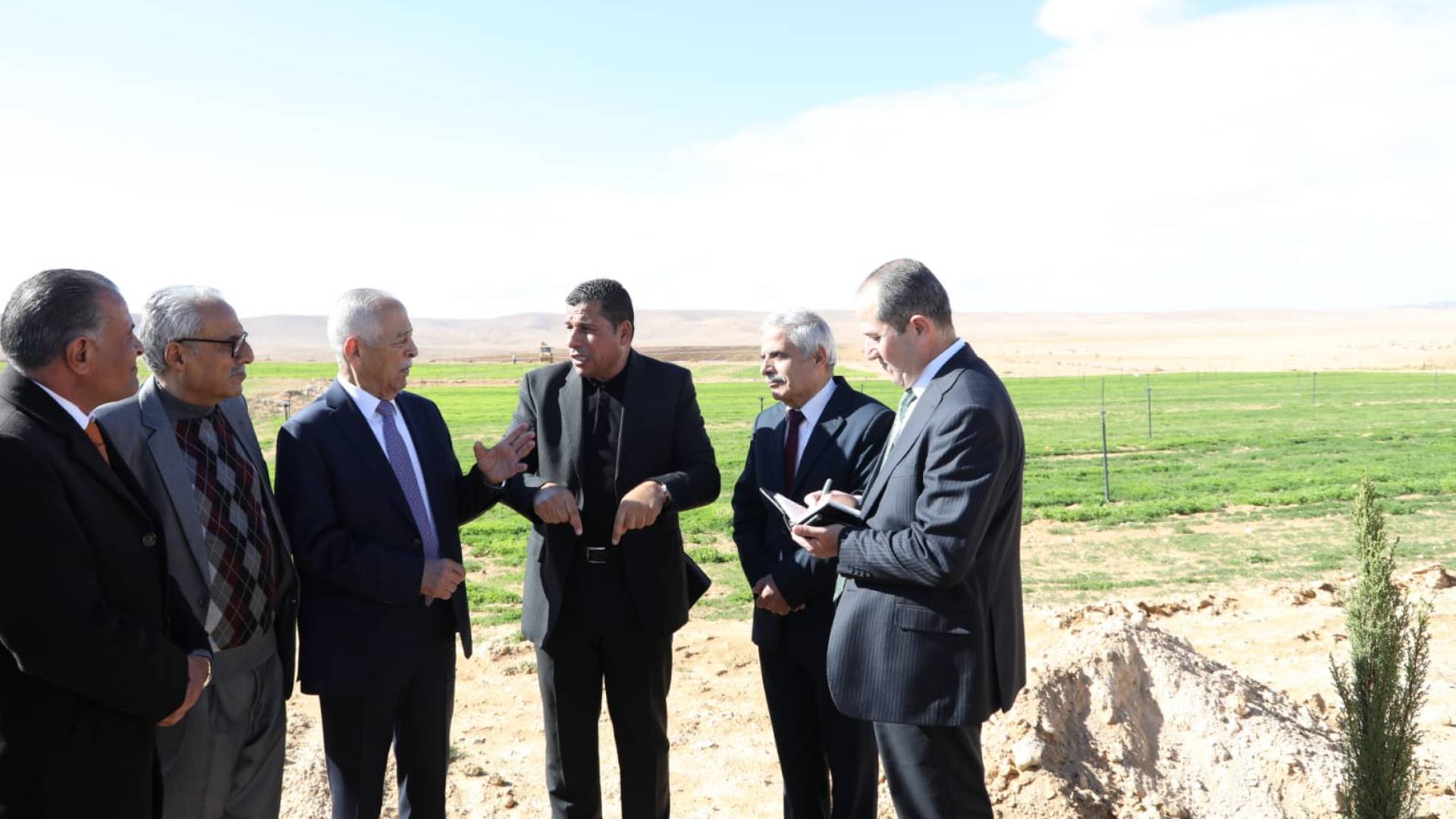 تزامنا مع زيارة الملك للمحافظة.. العيسوي يتفقد مشاريع مبادرات ملكية في الكرك