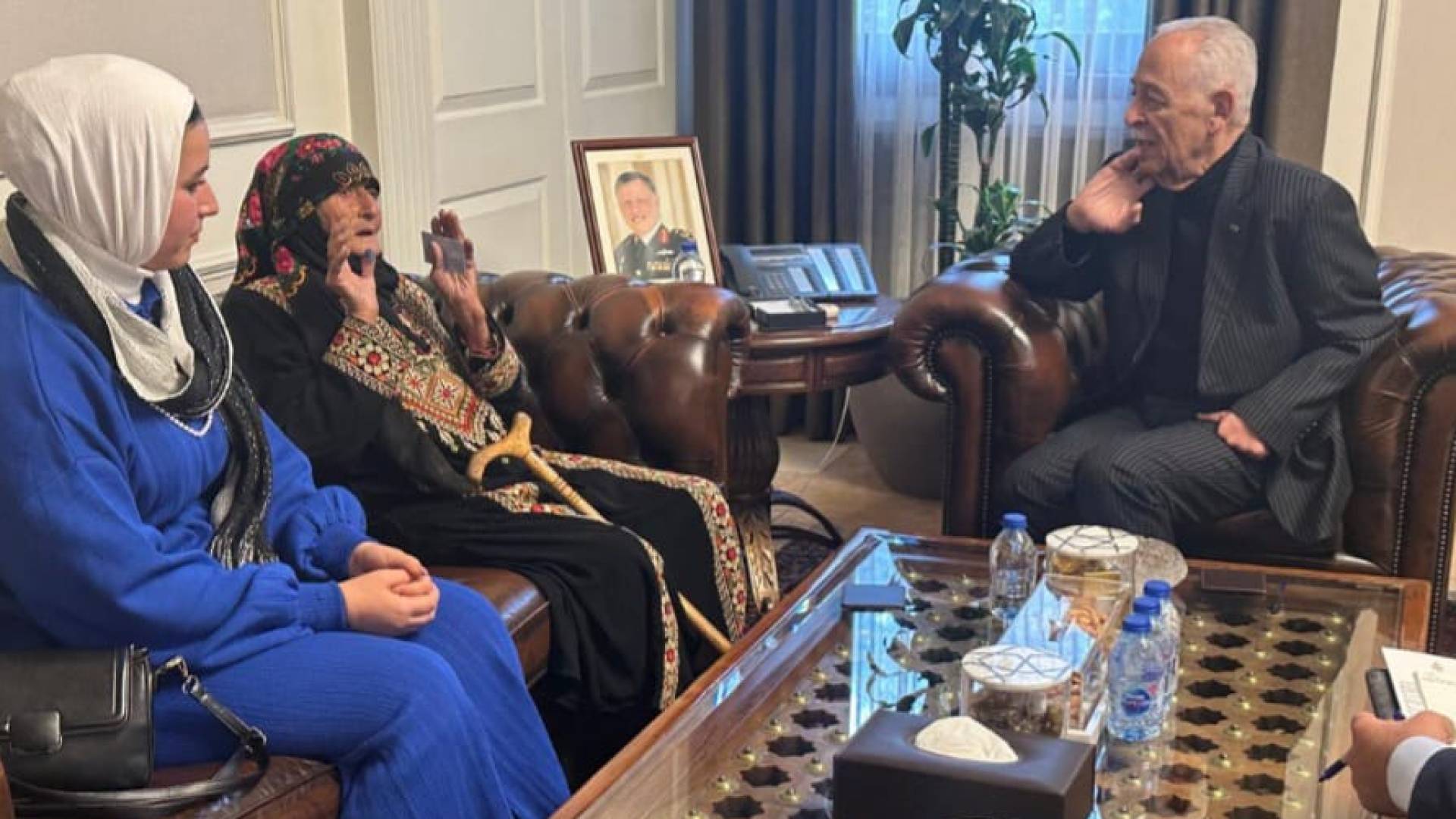 بتوجيهات ملكية.. توفير الرعاية الصحية الشاملة للحاجة وضحى الشهاب وتلبية جميع احتياجاتها