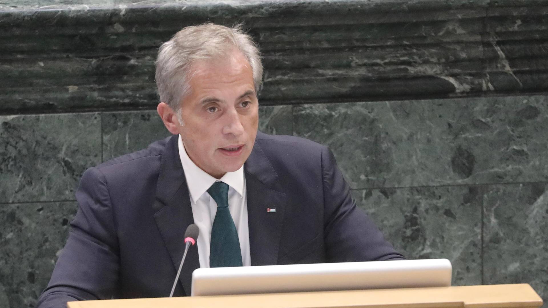 رئيس الوزراء جعفر حسان