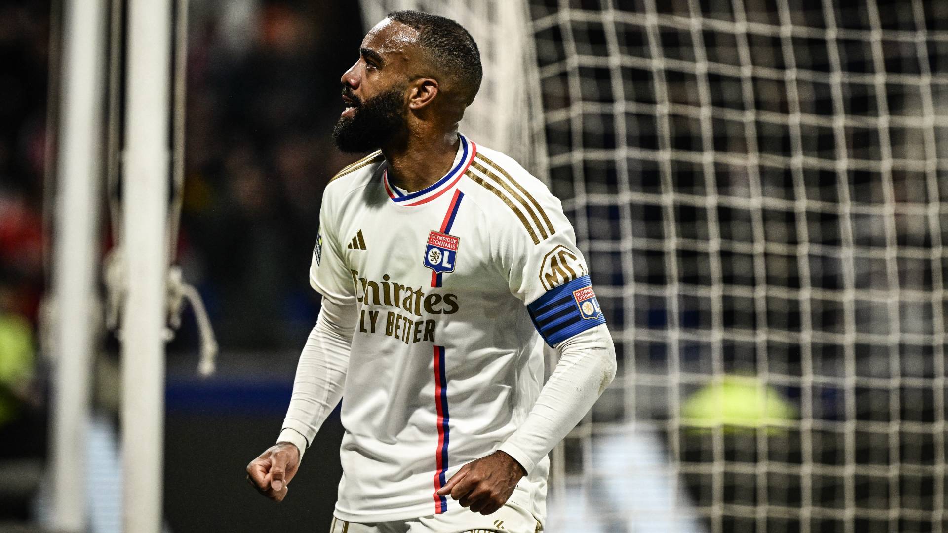 لاكازيت عن اعتزال غريزمان : "هناك شيء مخفي خلف القرار"