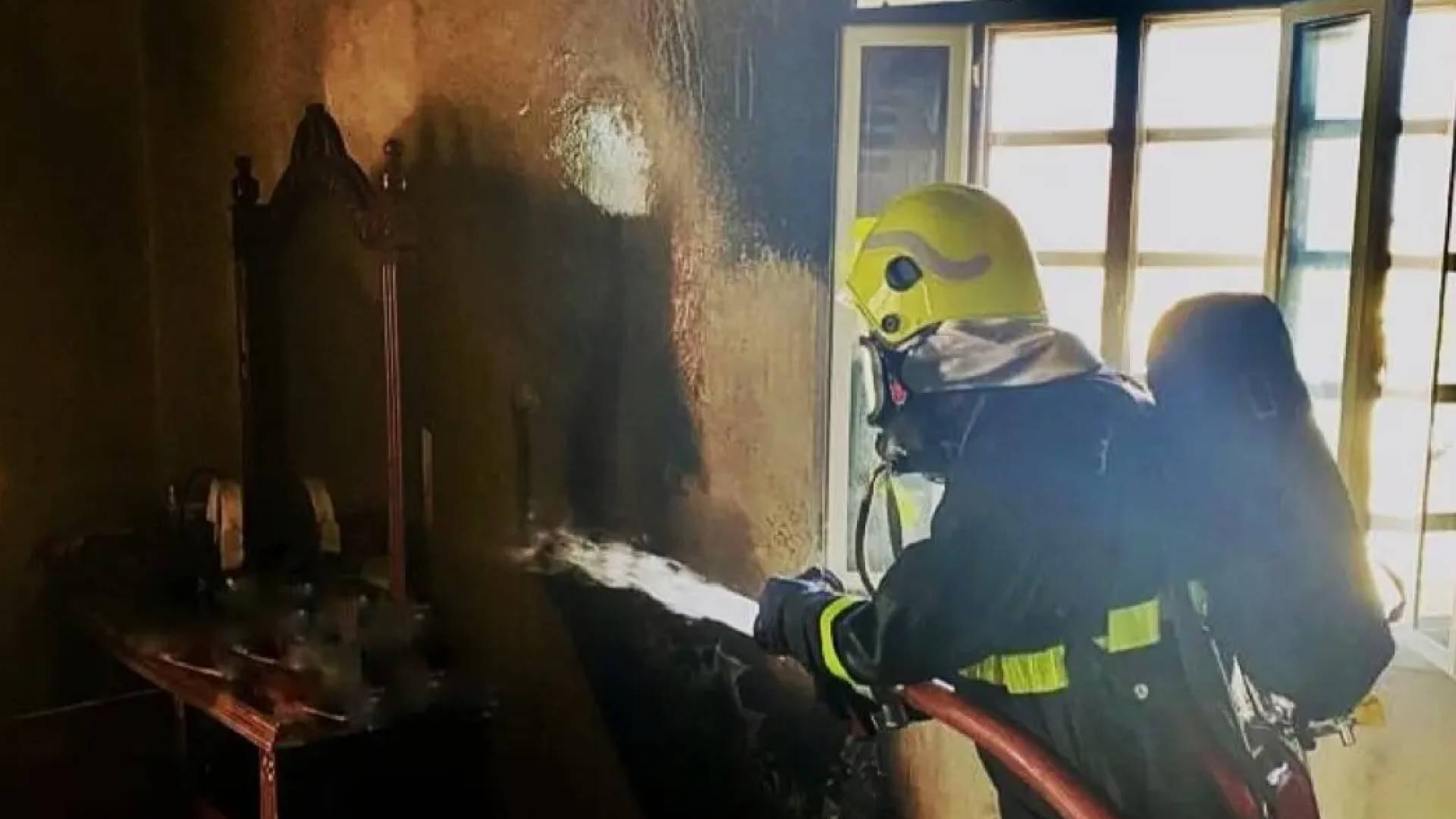 اخماد حريق - تعبيرية