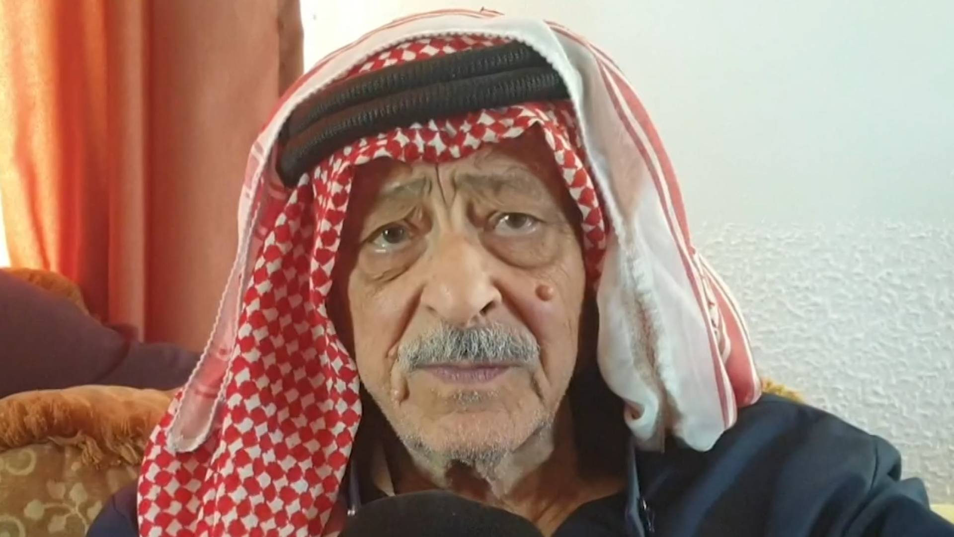 والد المحرر أسامة البطاينة خلال مقابلة مع رؤيا
