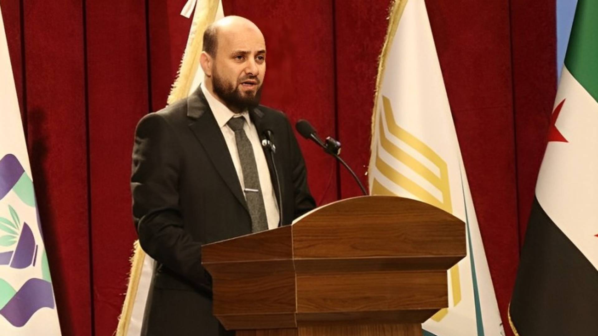 أبرز ما جاء في أول اجتماع للحكومة الانتقالية في سوريا.. فيديو