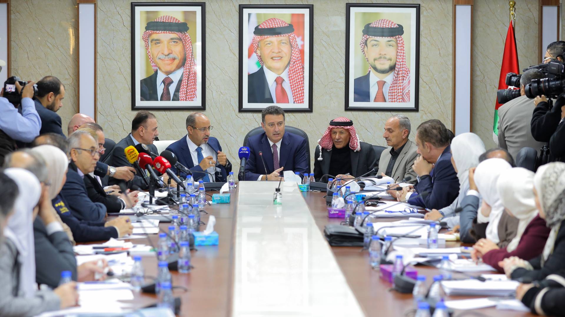 رئيس وأعضاء مجلس النواب