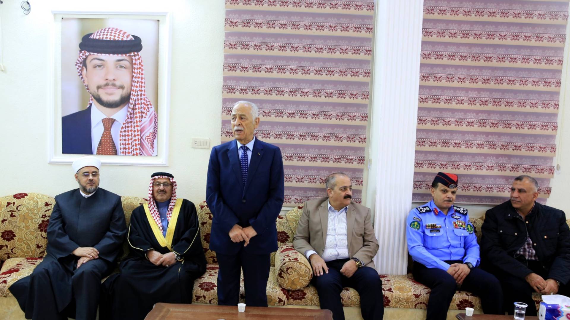 العيسوي يعزي عشيرتي الخصاونة والدويري