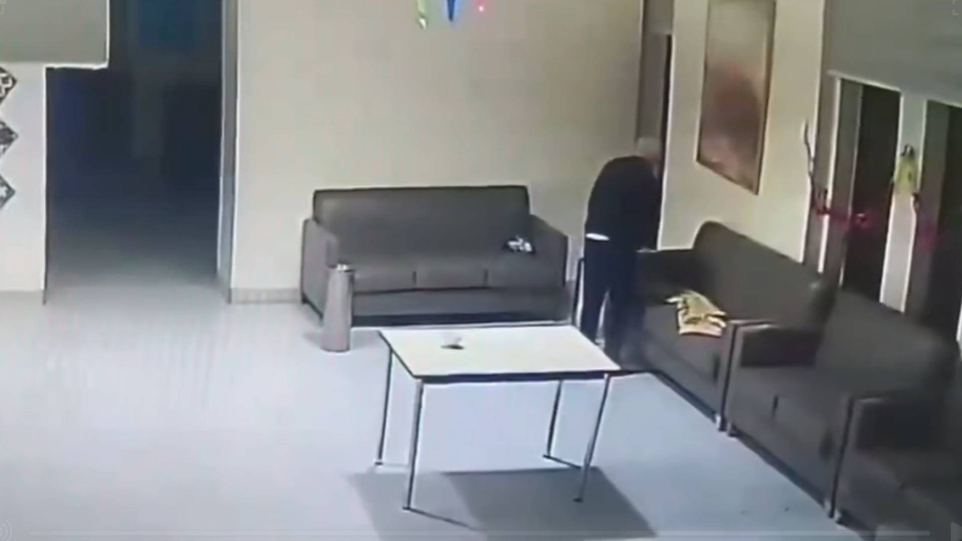 صورة لمسن أضرم النار داخل دار المسنين