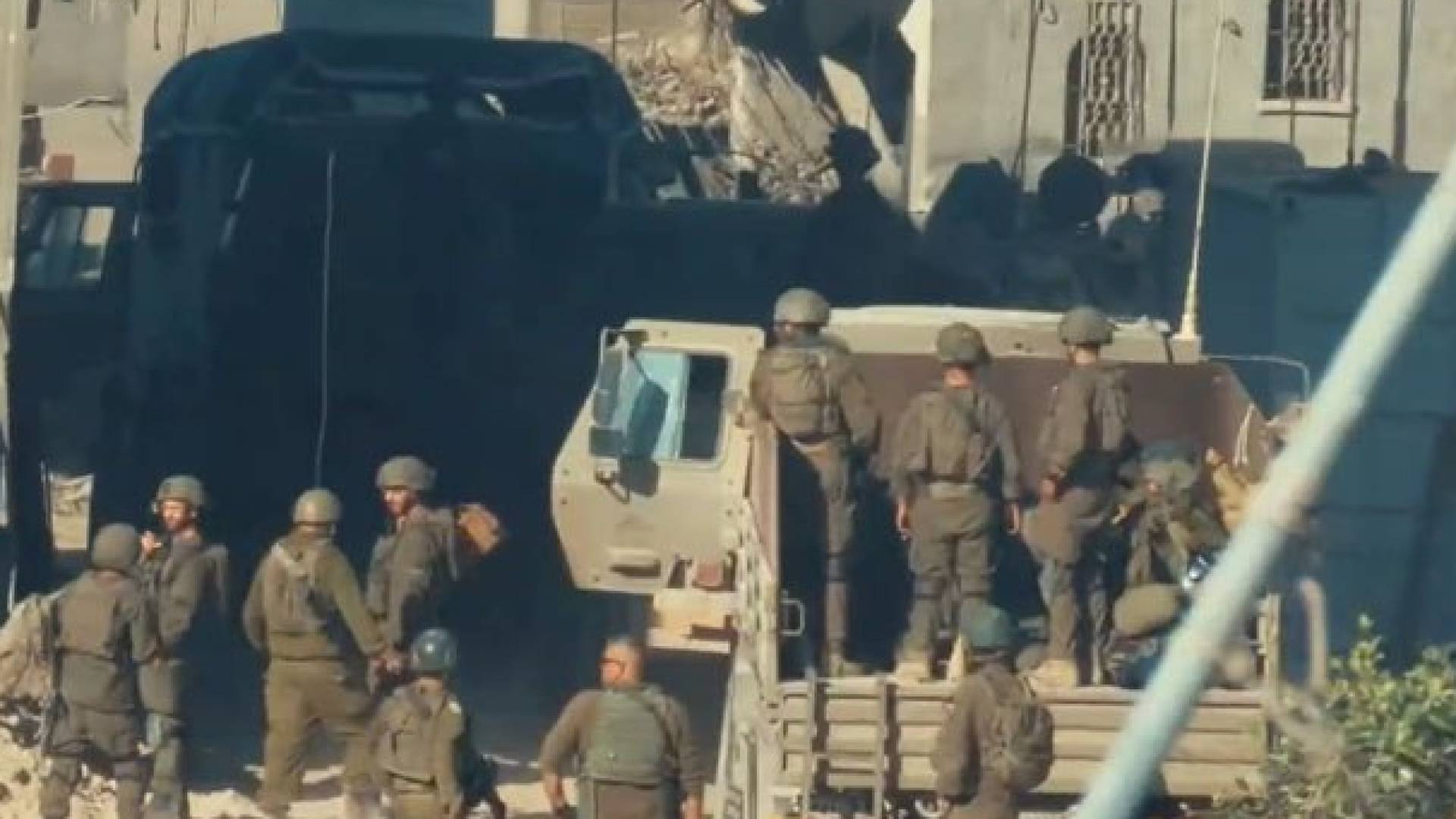 القسام تنفذ كميناً توقع جنود للاحتلال