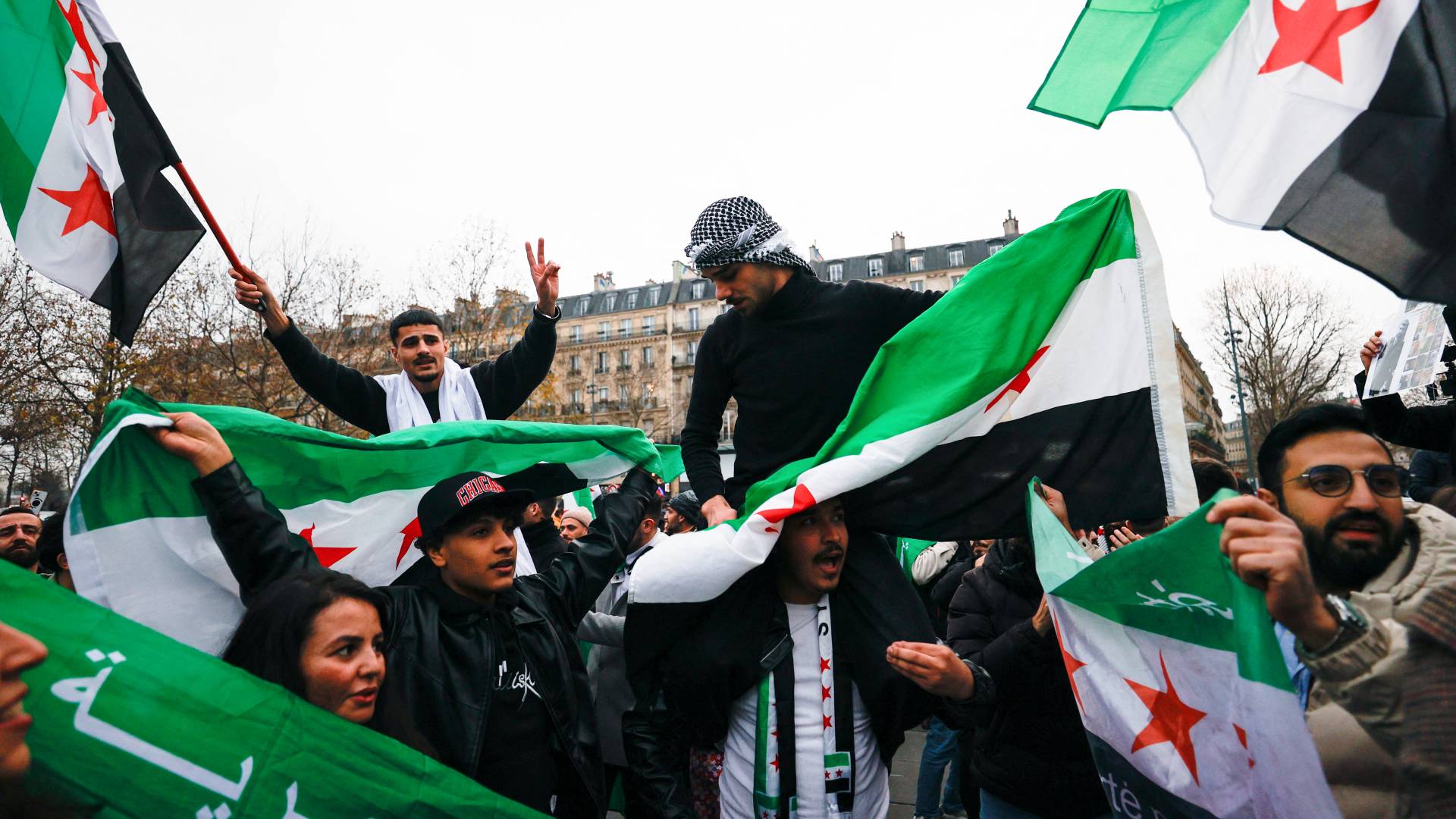 احتفالات بسقوط نظام الأسد