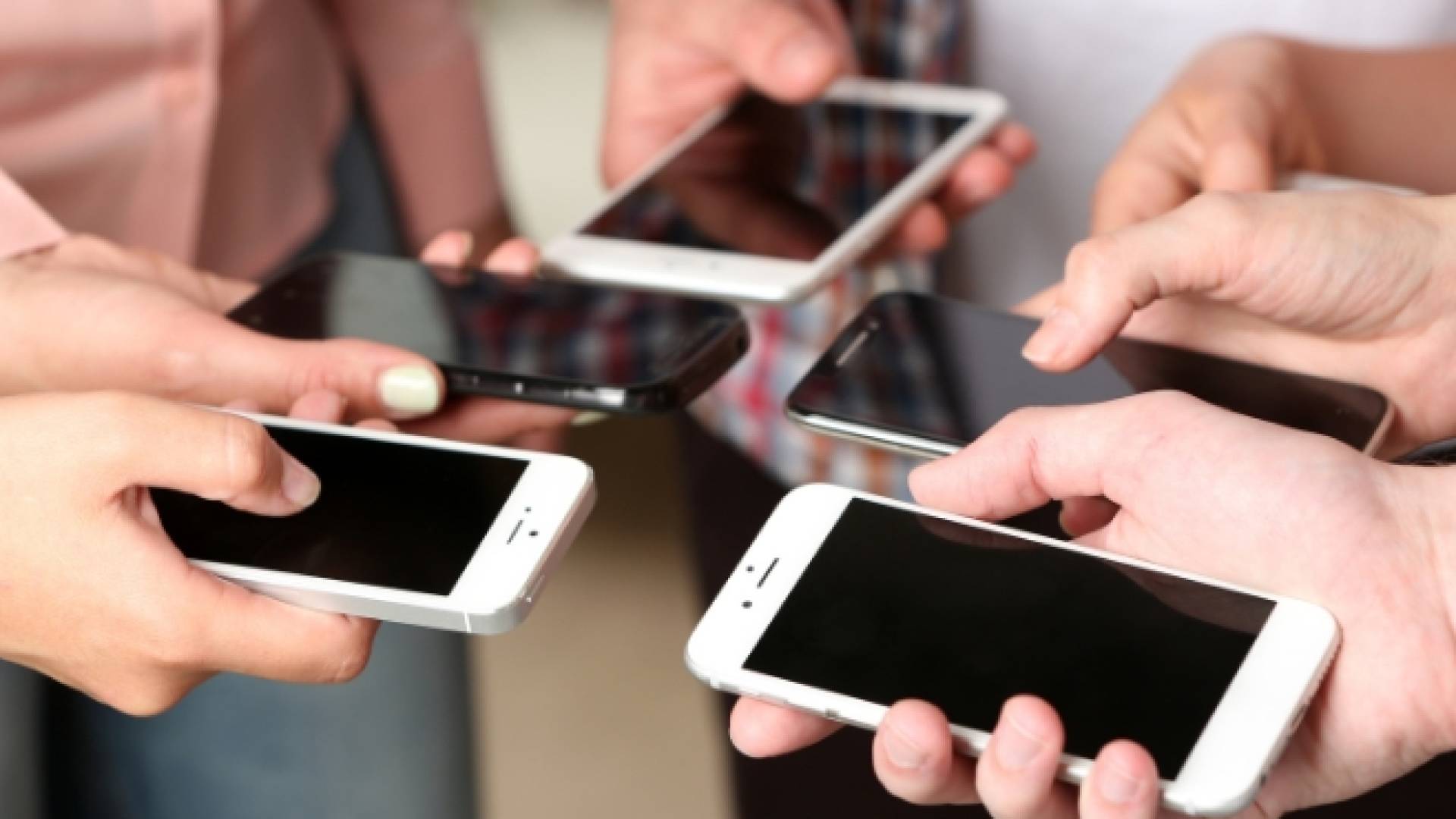 هواتف - تعبيرية