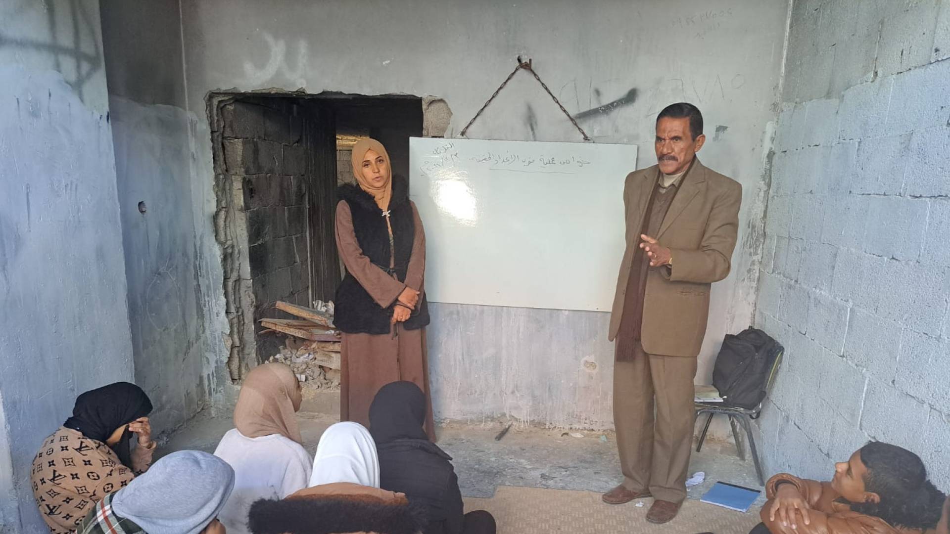 الاستاذ  فخري جوادة